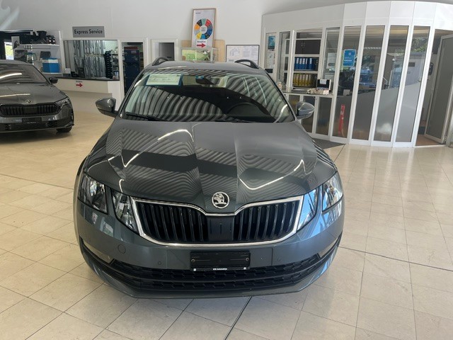 SKODA Octavia Combi 2.0 TDI Ambition 4x4 DSG-image-1