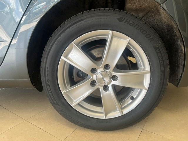 SKODA Octavia Combi 2.0 TDI Ambition 4x4 DSG-image-7