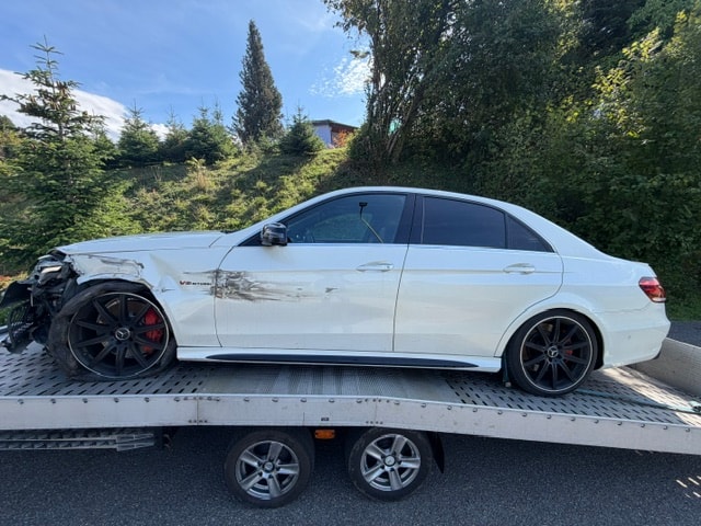 MERCEDES-BENZ E 63 AMG S 4Matic Speedshift-image-1