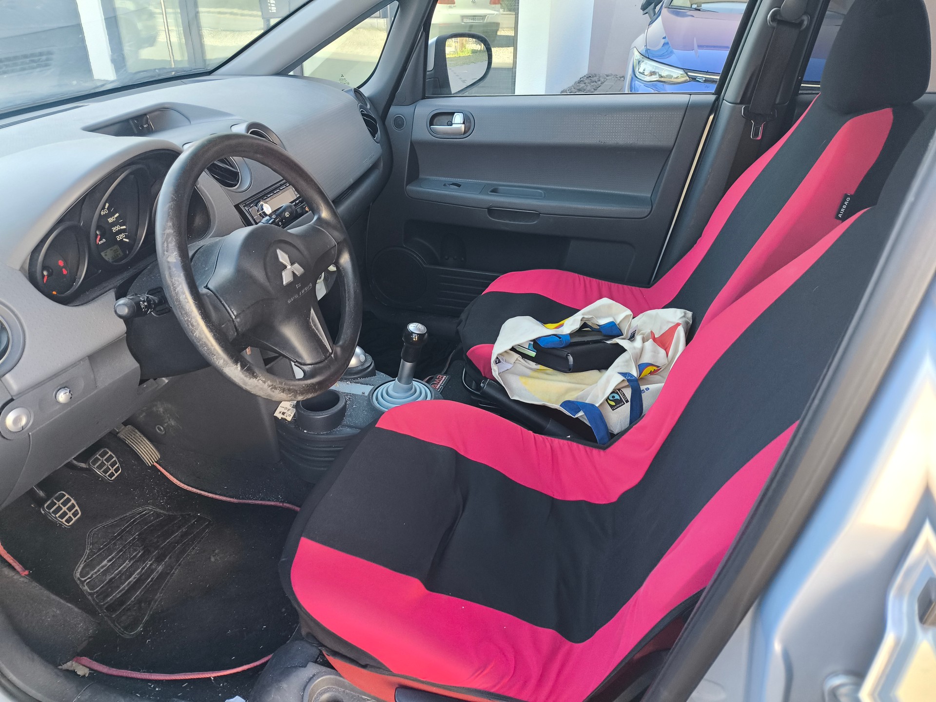 MITSUBISHI Colt 1.3 16V Inform Luxe-image-8