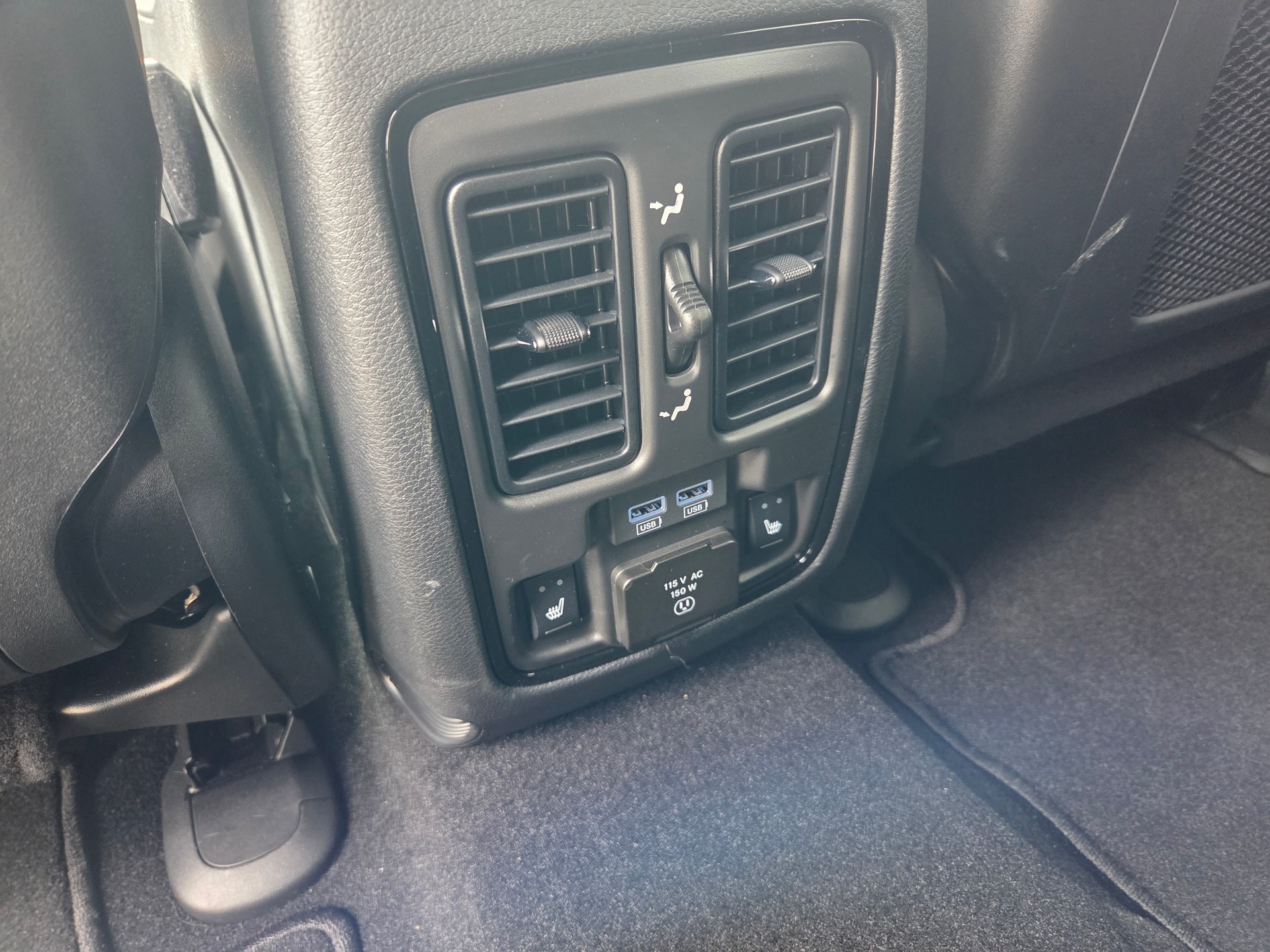 DODGE Durango 5.7 4x4 R/T 365PS / 7-Plätzer 3.5 T AHK / GRAIL Auspuff-image-12
