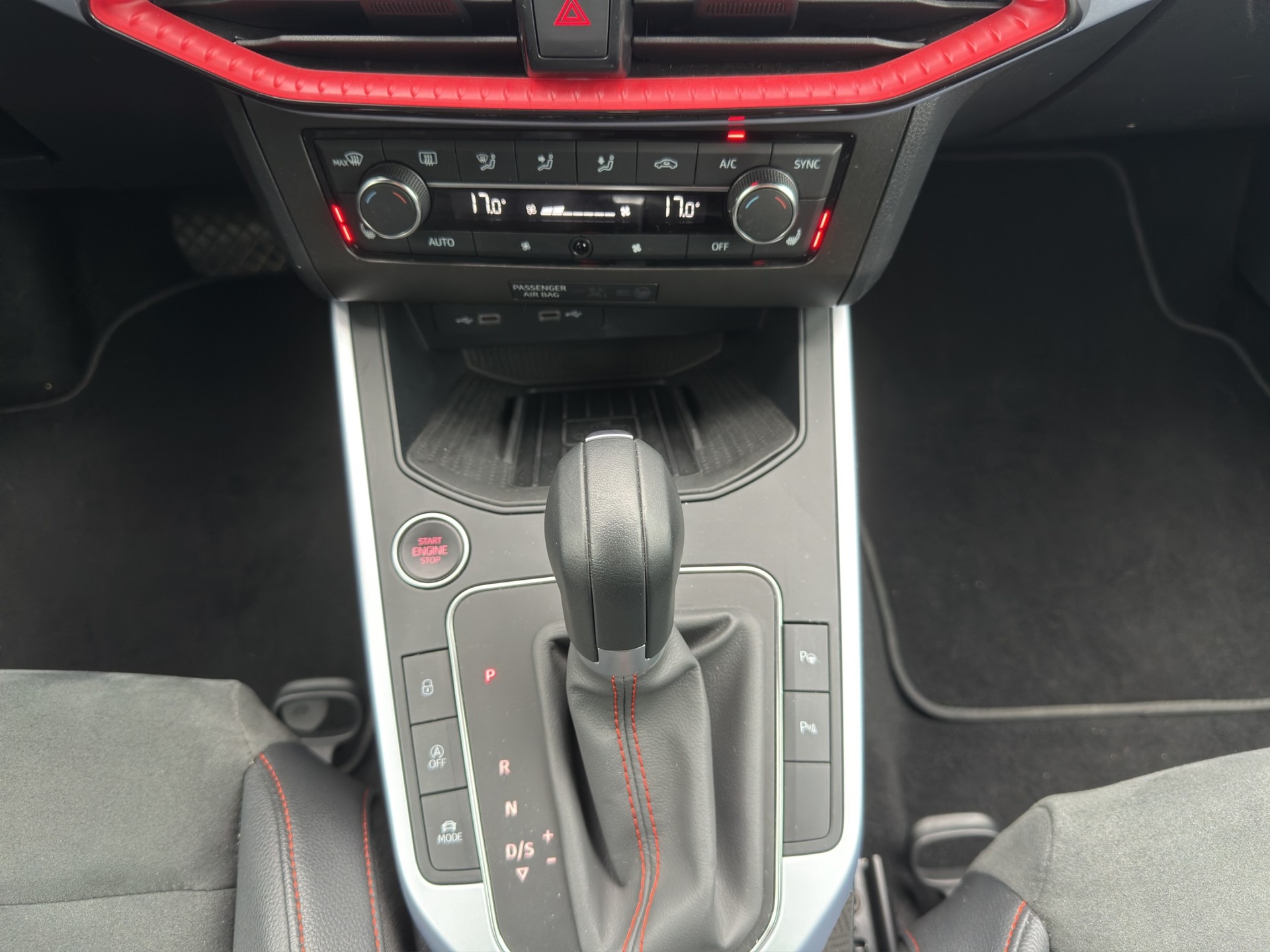 SEAT Arona 1.0 TSI Eco Hola FR DSG-image-17