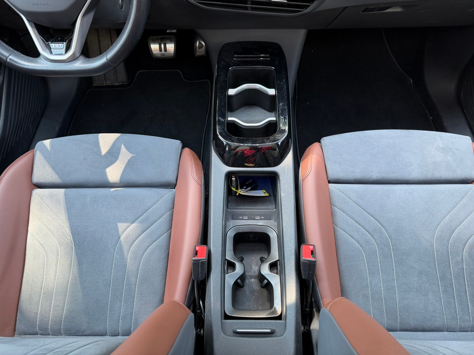 VW ID.4 Pro Performance 77 kWh 1ST Max-image-10