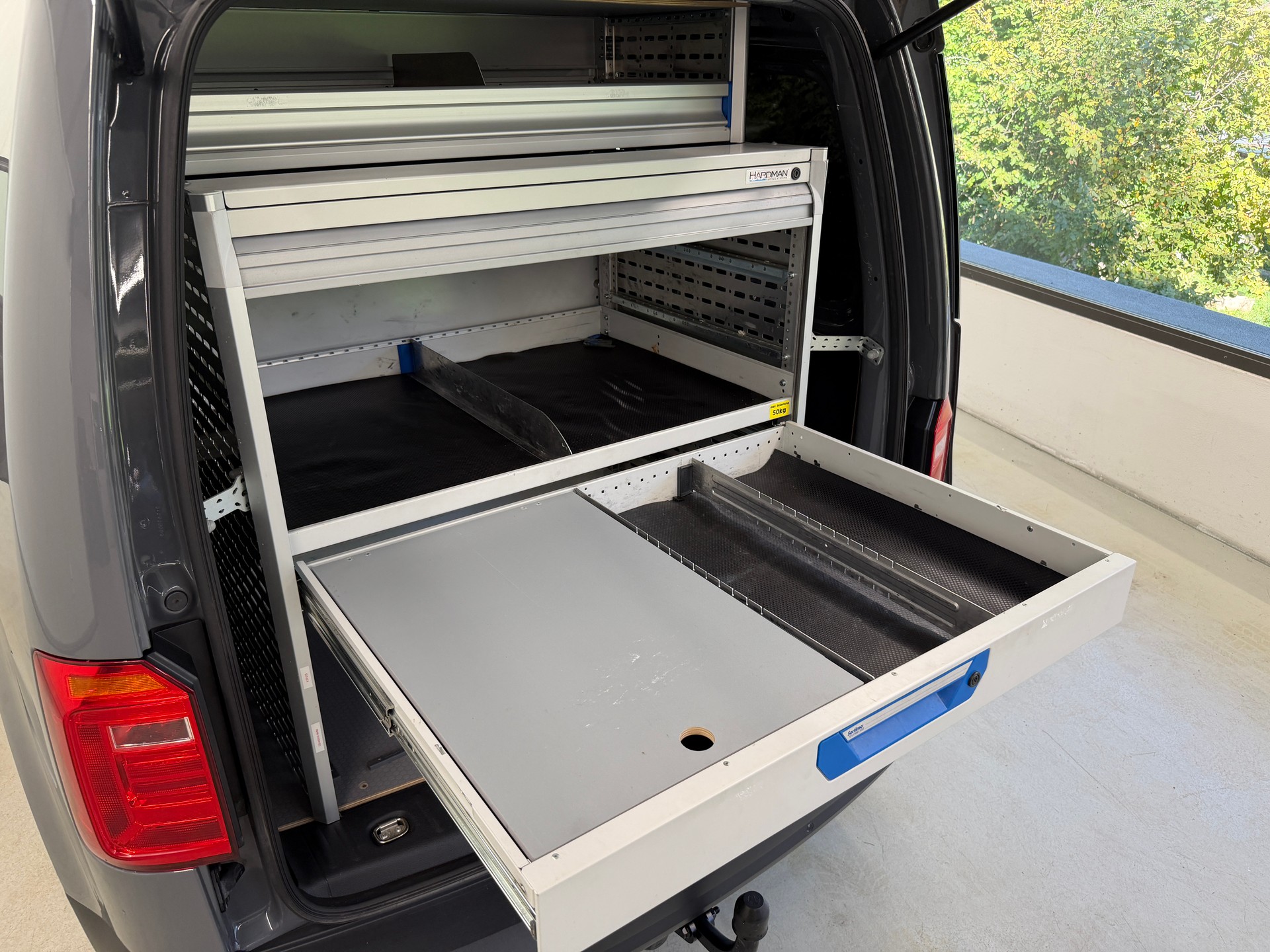 VW Caddy 2.0TDI 4Motion BlueMotion Technology-image-21