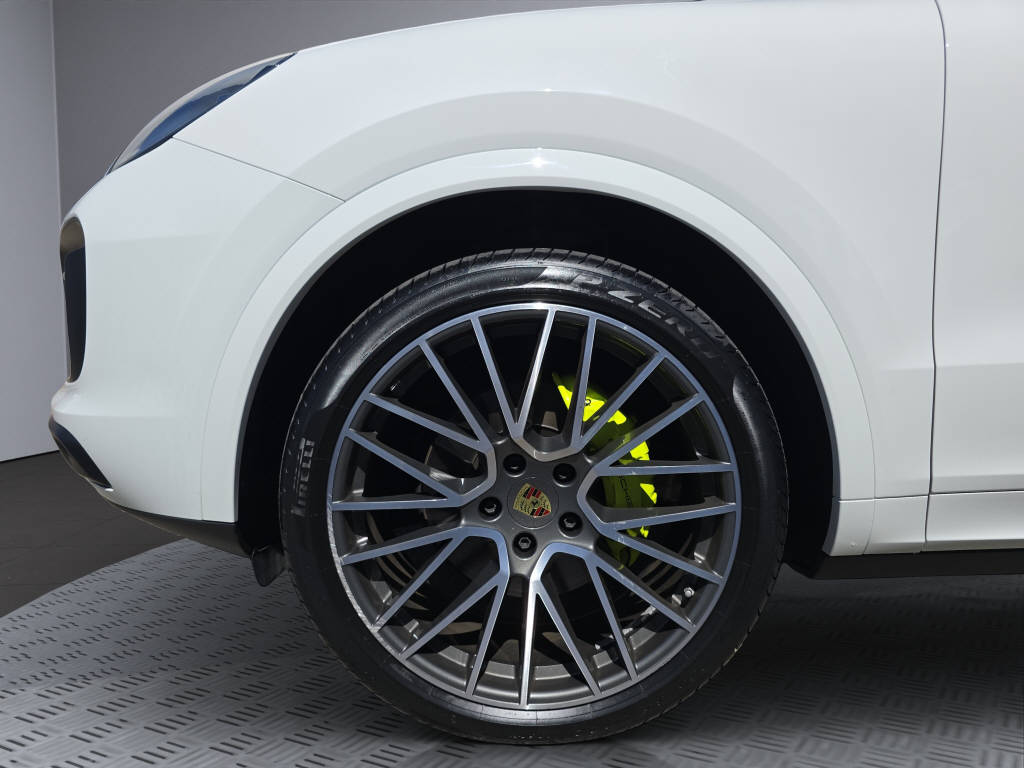 PORSCHE Cayenne Coupé 3.0 V6 E-Hybrid Platinum Edition-image-13