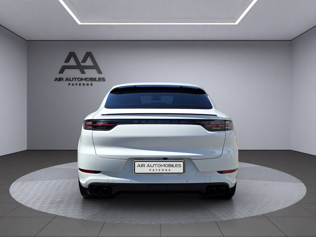 PORSCHE Cayenne Coupé 3.0 V6 E-Hybrid Platinum Edition-image-6