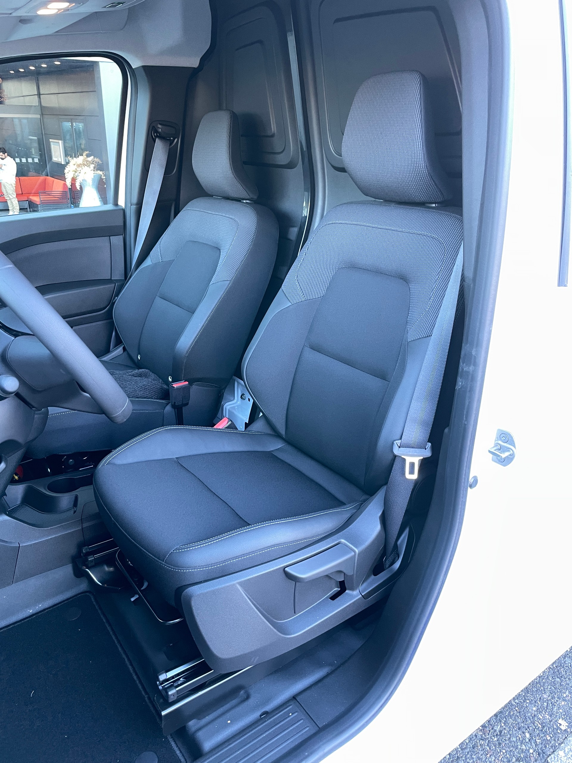 NISSAN Townstar EV45 kWh 22kW L2 Acenta mit AHK-image-13