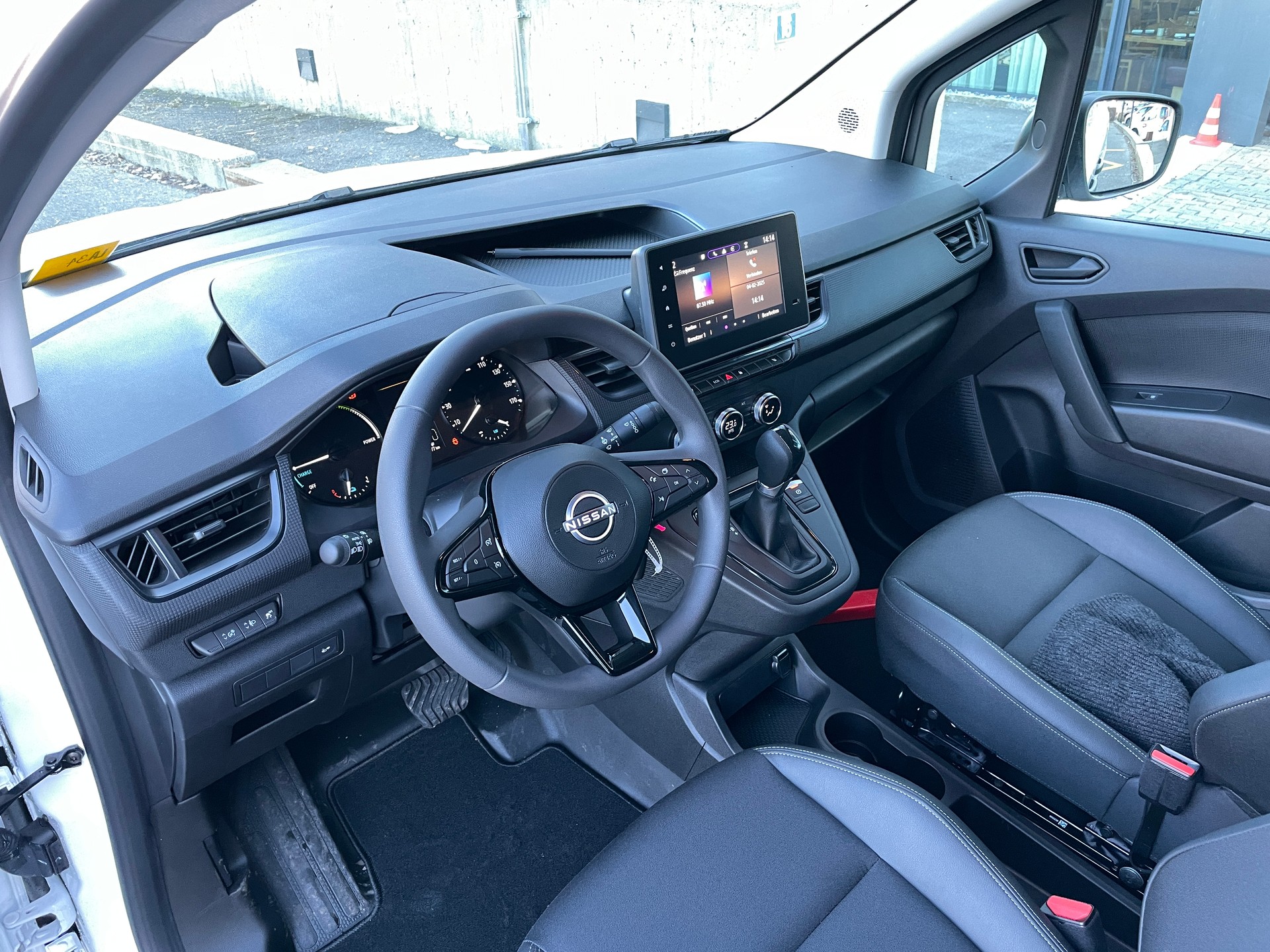 NISSAN Townstar EV45 kWh 22kW L2 Acenta mit AHK-image-10