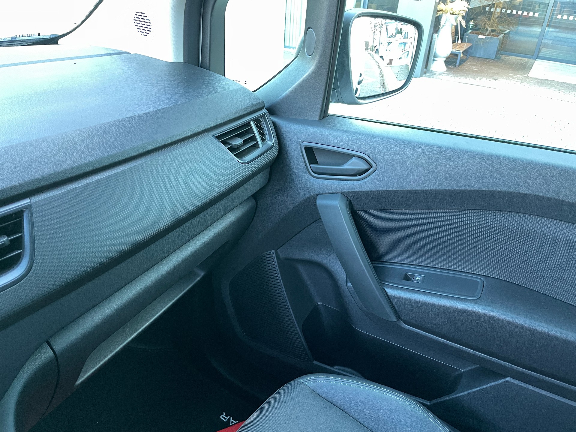 NISSAN Townstar EV45 kWh 22kW L2 Acenta mit AHK-image-16