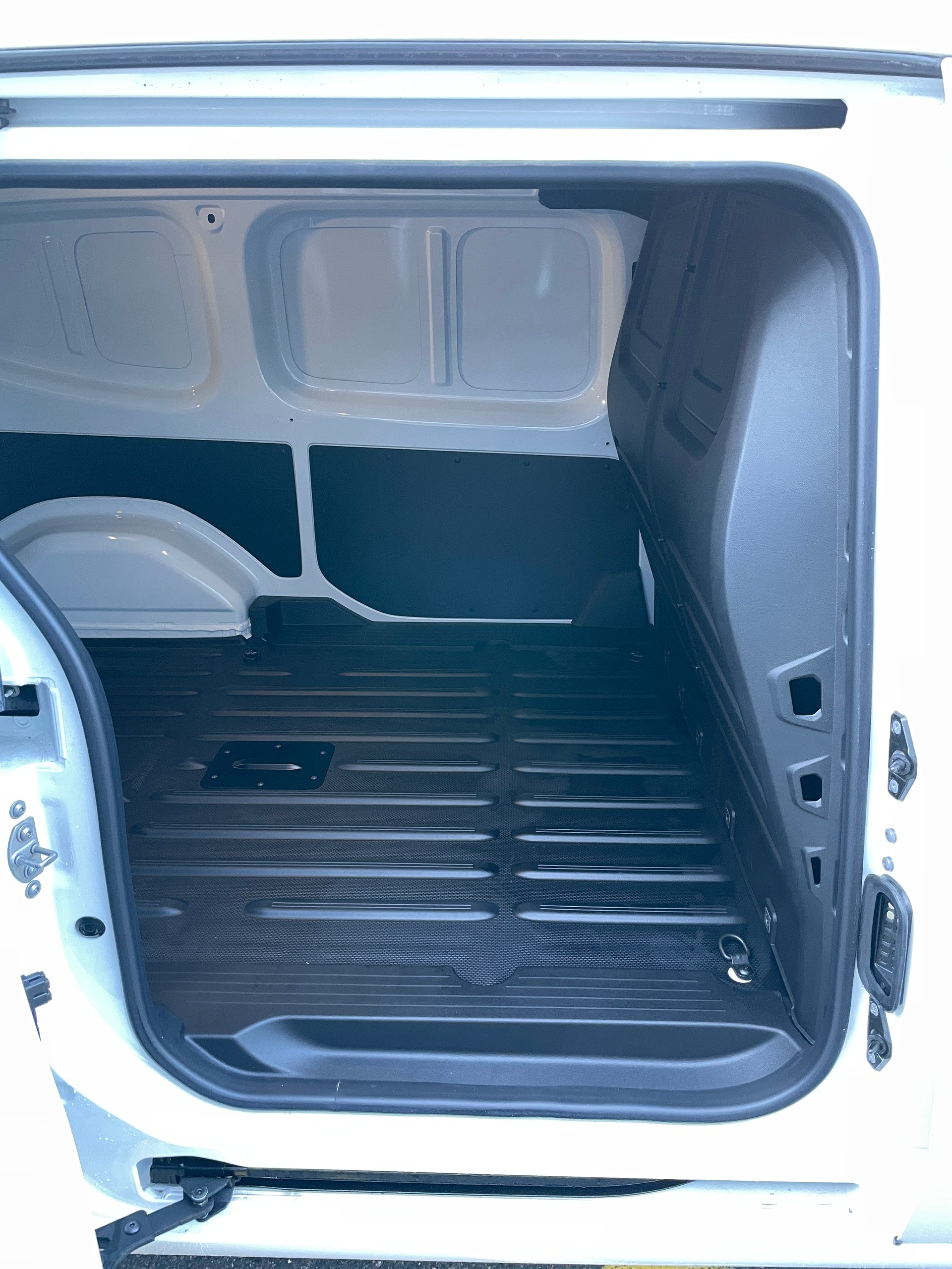 NISSAN Townstar EV45 kWh 22kW L2 Acenta mit AHK-image-4