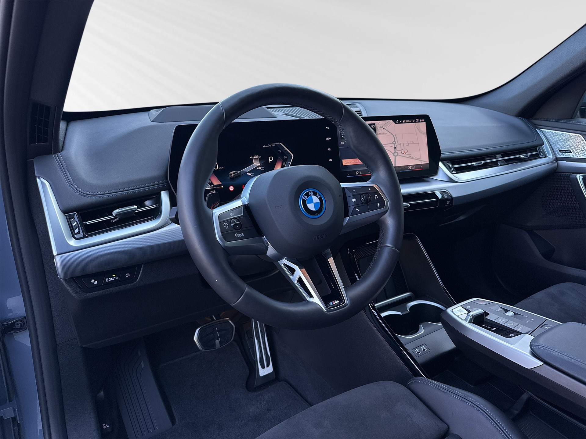 BMW iX1 xDrive 30 M Sport-image-3
