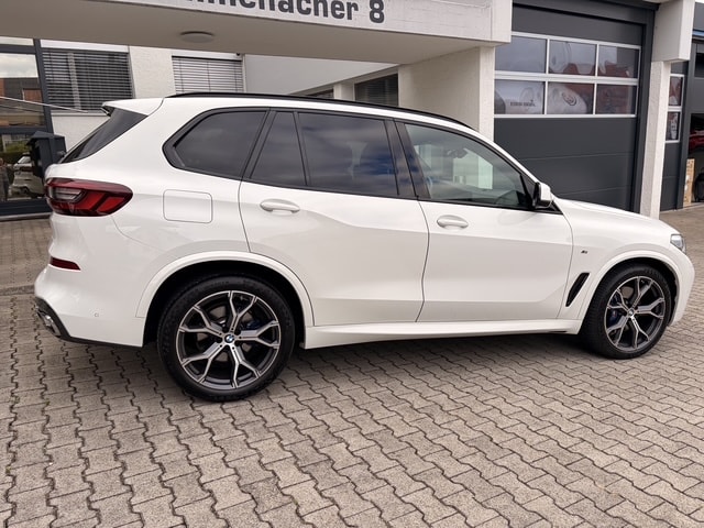 BMW X5 xDrive 48V 30d M Sport Steptronic-image-2