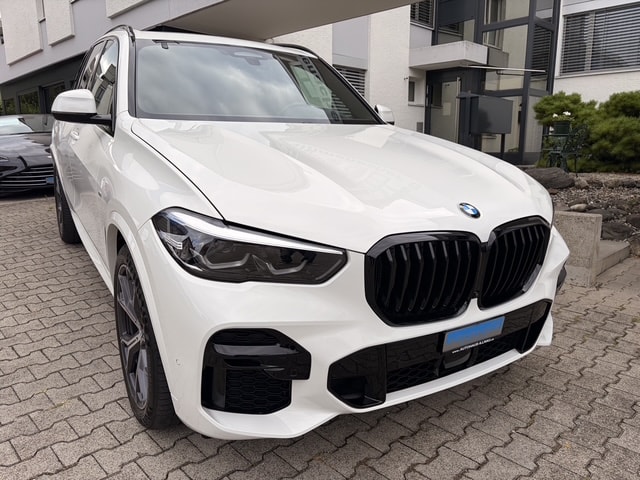 BMW X5 xDrive 48V 30d M Sport Steptronic — slika 1