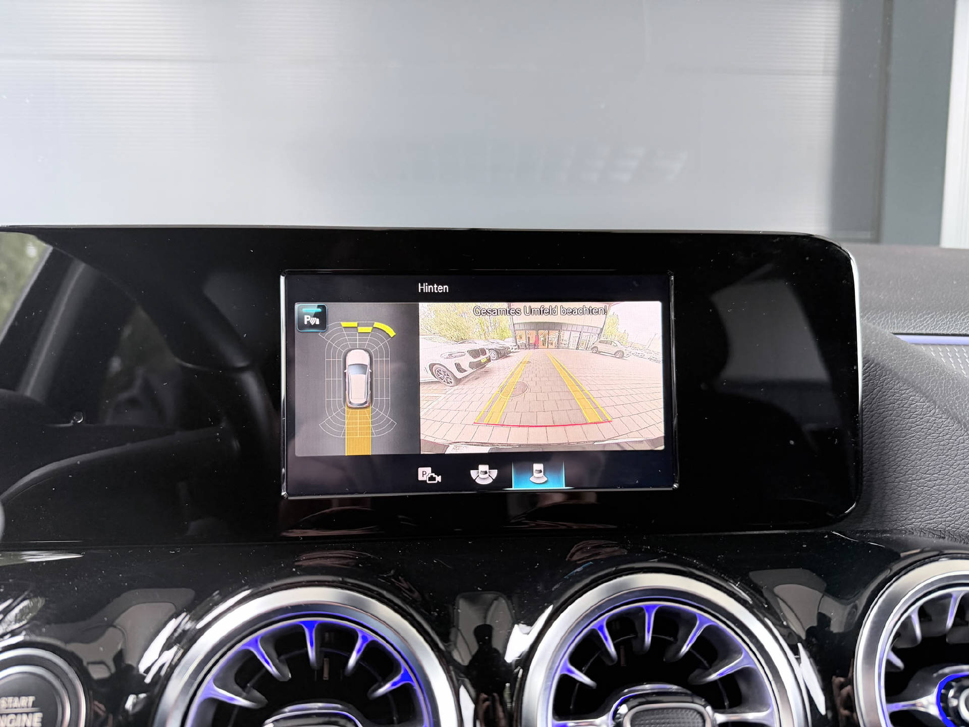MERCEDES-BENZ B 200 d Night Star-image-12