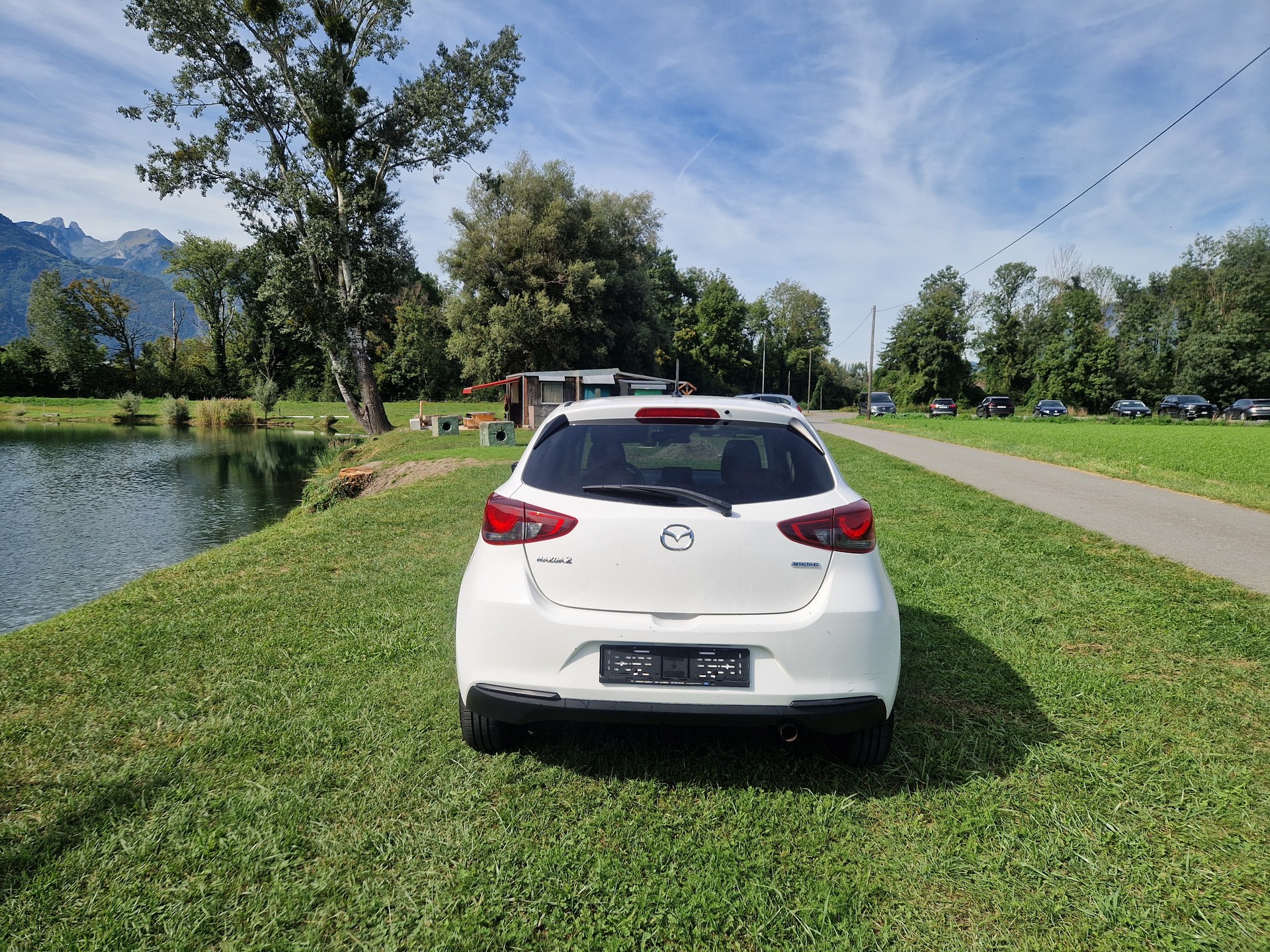 MAZDA 2 SKYACTIV-G 90 Ambition Plus Automat-image-4
