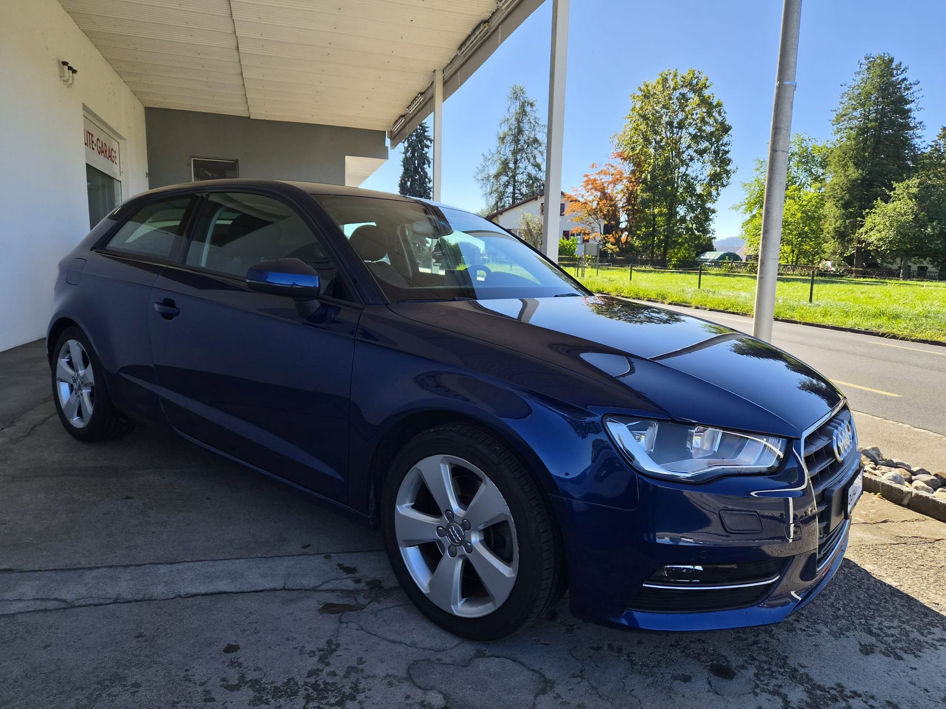 AUDI A3 1.8 TFSI Attraction S-tronic-image-5