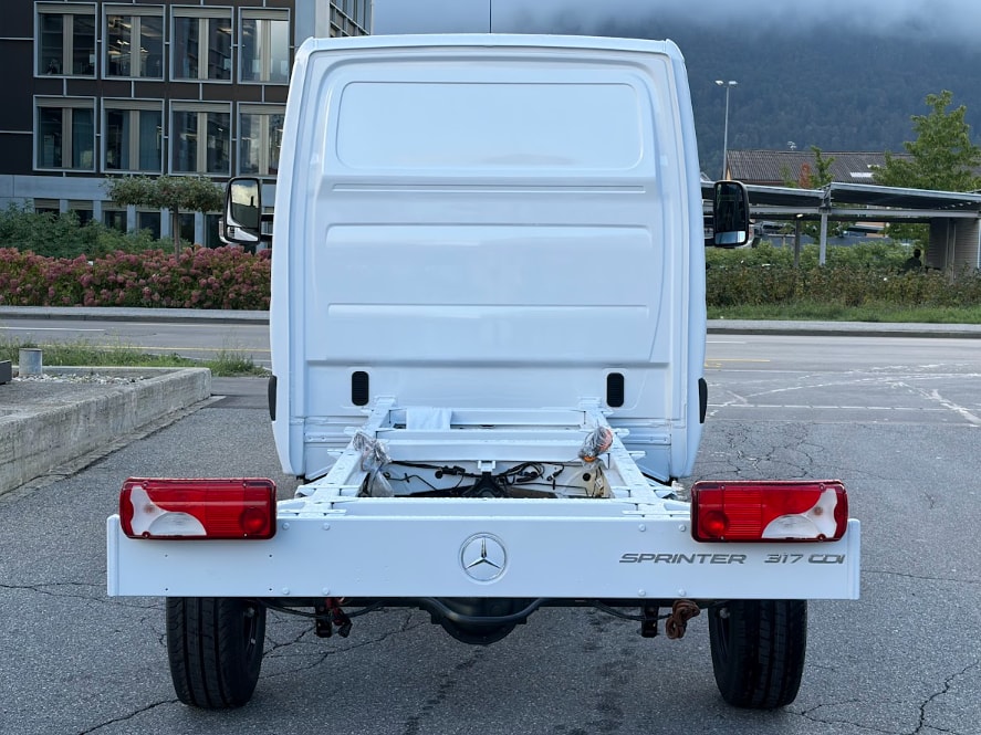 MERCEDES-BENZ Sprinter 317 CDI PRO Chassis Standard-image-5