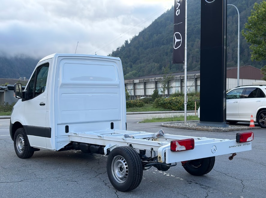 MERCEDES-BENZ Sprinter 317 CDI PRO Chassis Standard-image-4