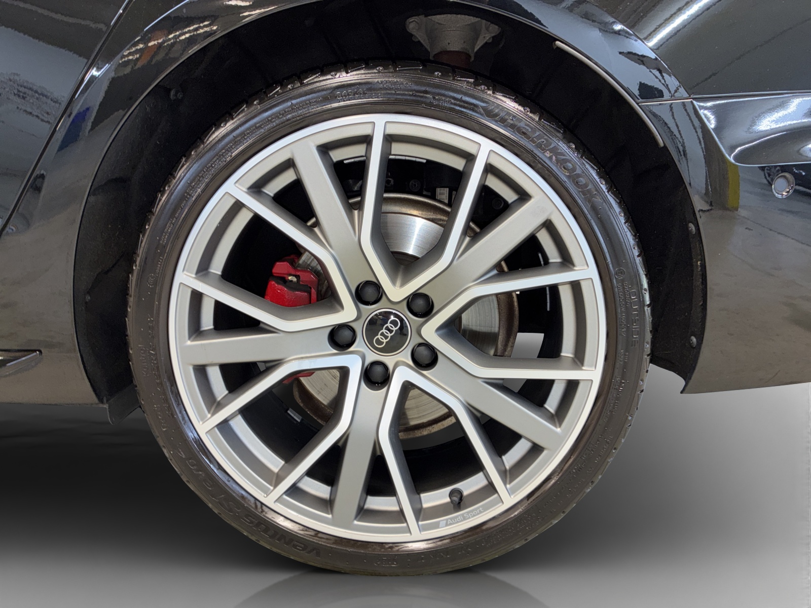 AUDI A4 Avant 40 TDI S line Attraction quattro S-tronic-image-13
