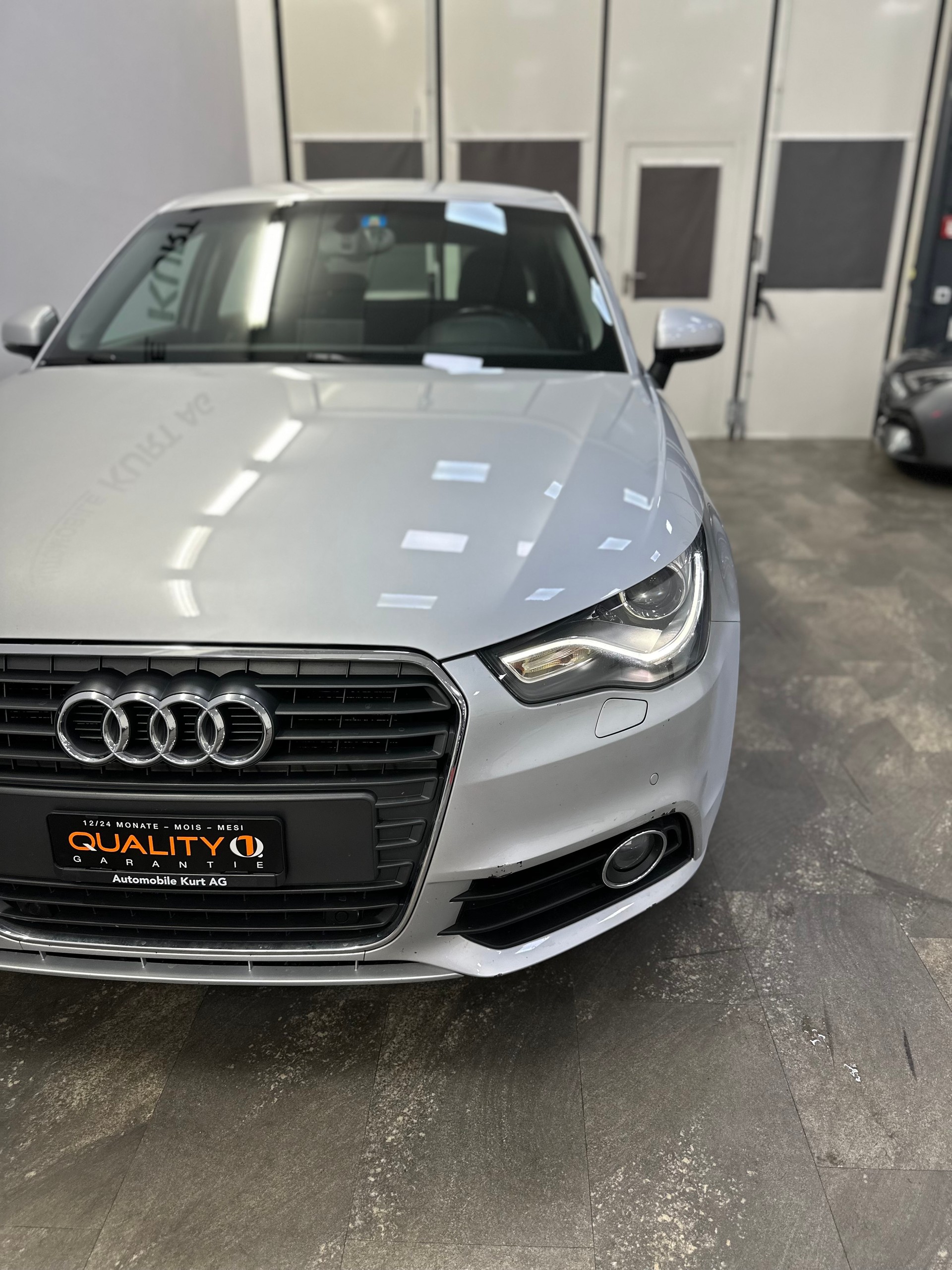 AUDI A1 Sportback 1.4 TFSI Ambition S-tronic-image-8