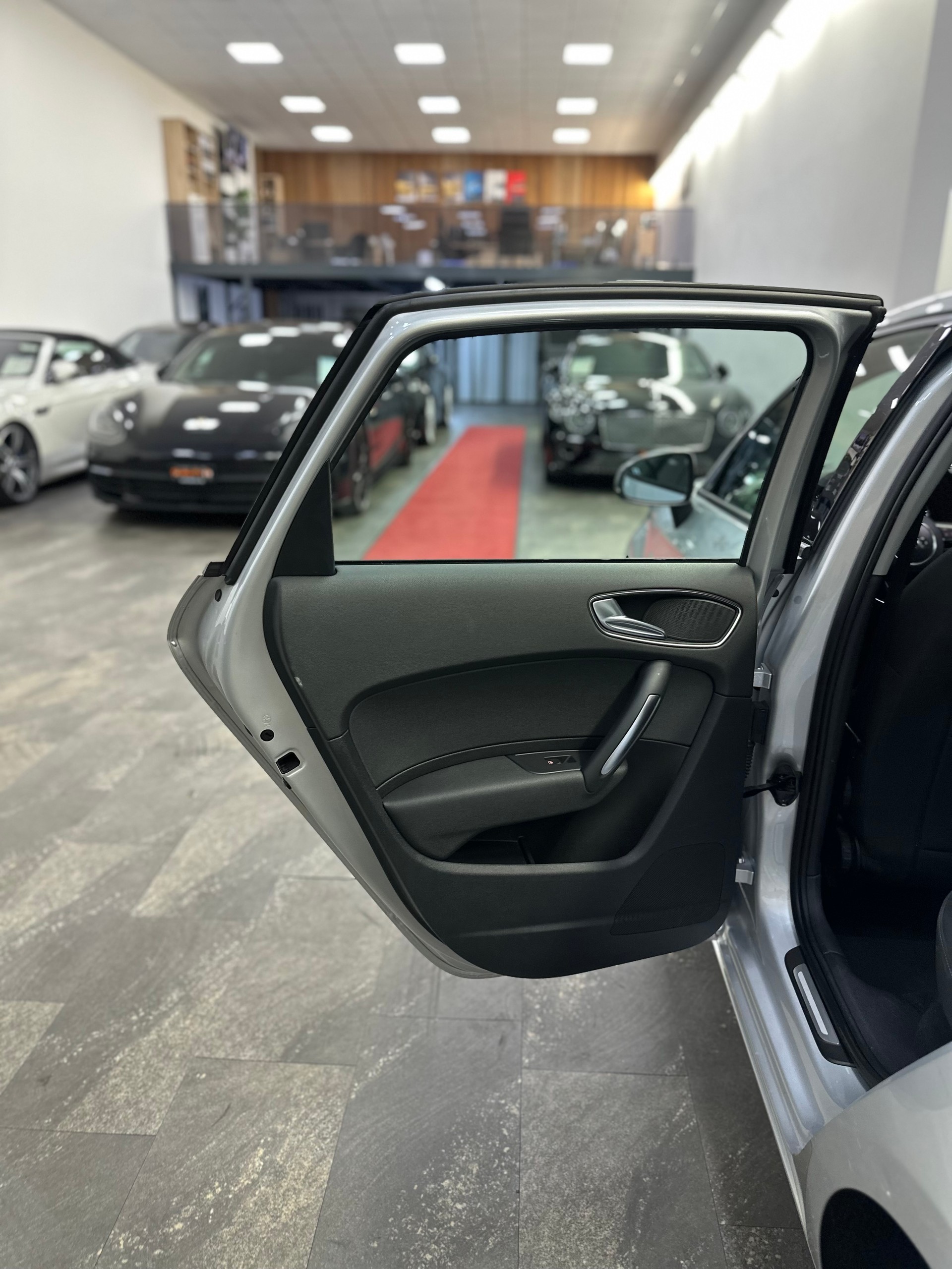 AUDI A1 Sportback 1.4 TFSI Ambition S-tronic-image-16