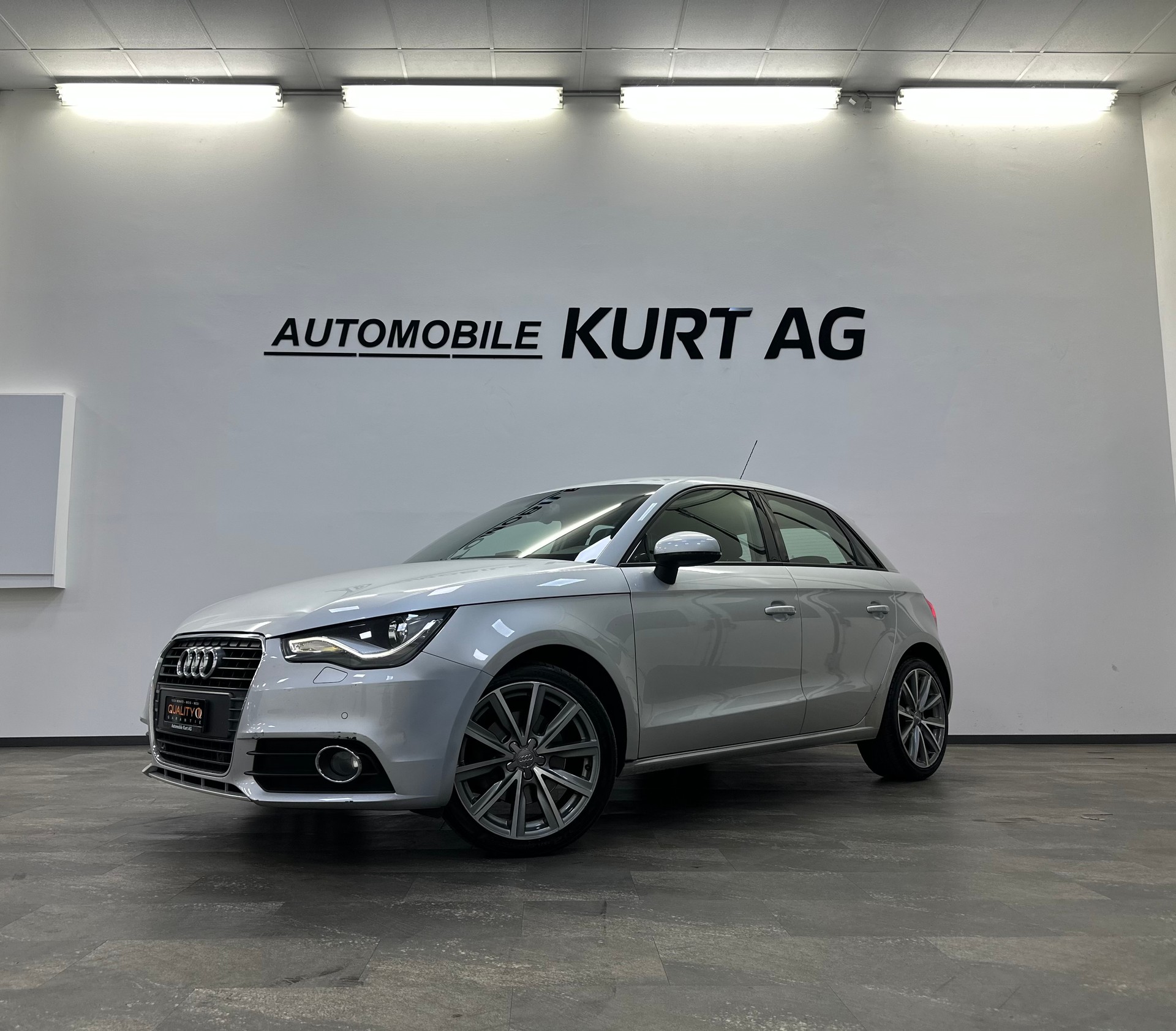 AUDI A1 Sportback 1.4 TFSI Ambition S-tronic-image-1