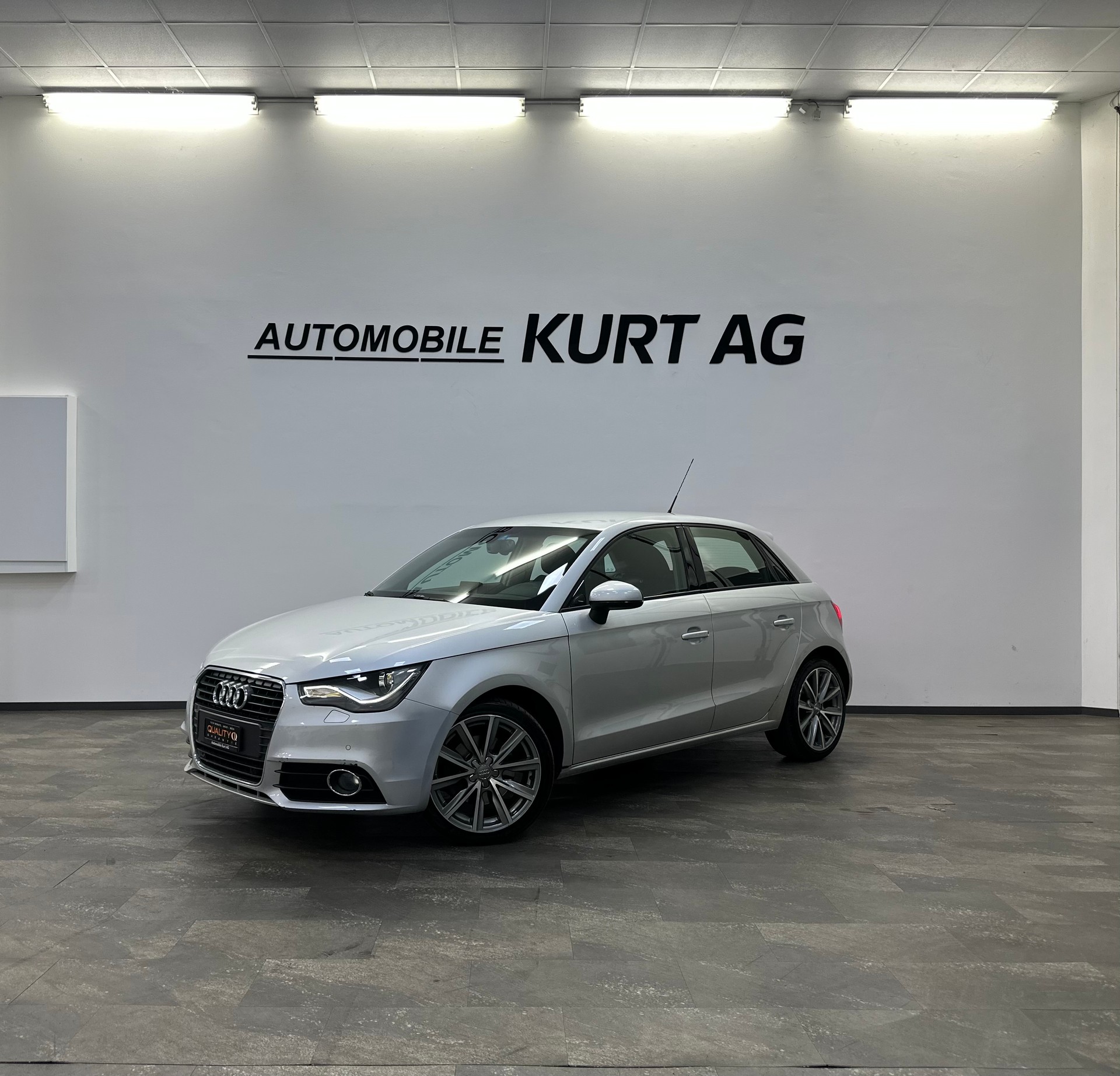 AUDI A1 Sportback 1.4 TFSI Ambition S-tronic-image-0