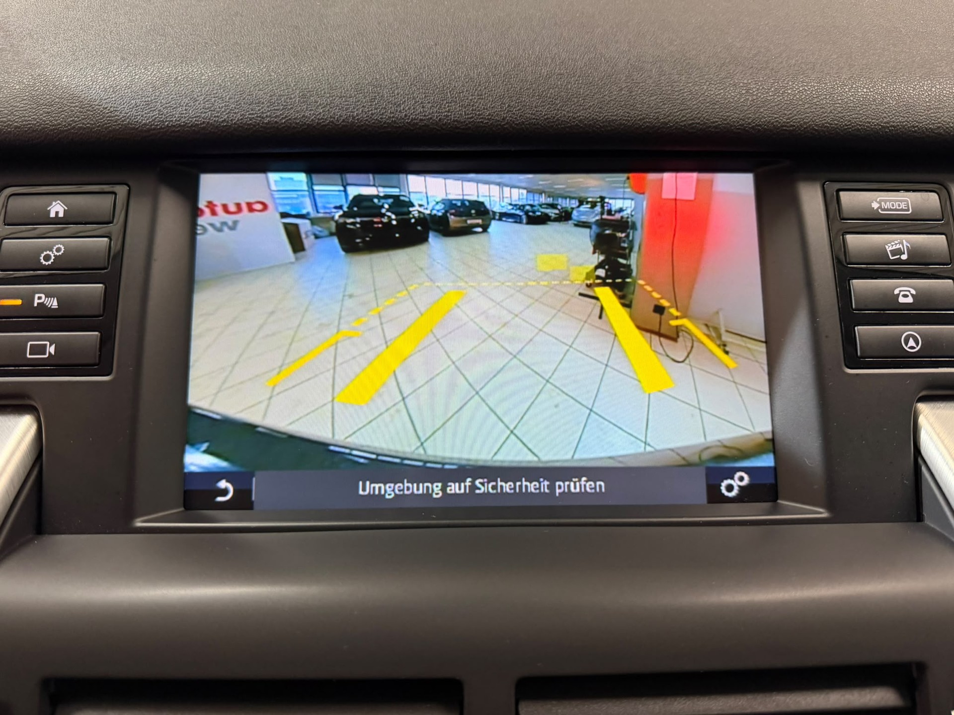 LAND ROVER Discovery Sport 2.0 SD4 HSE AT9-image-13