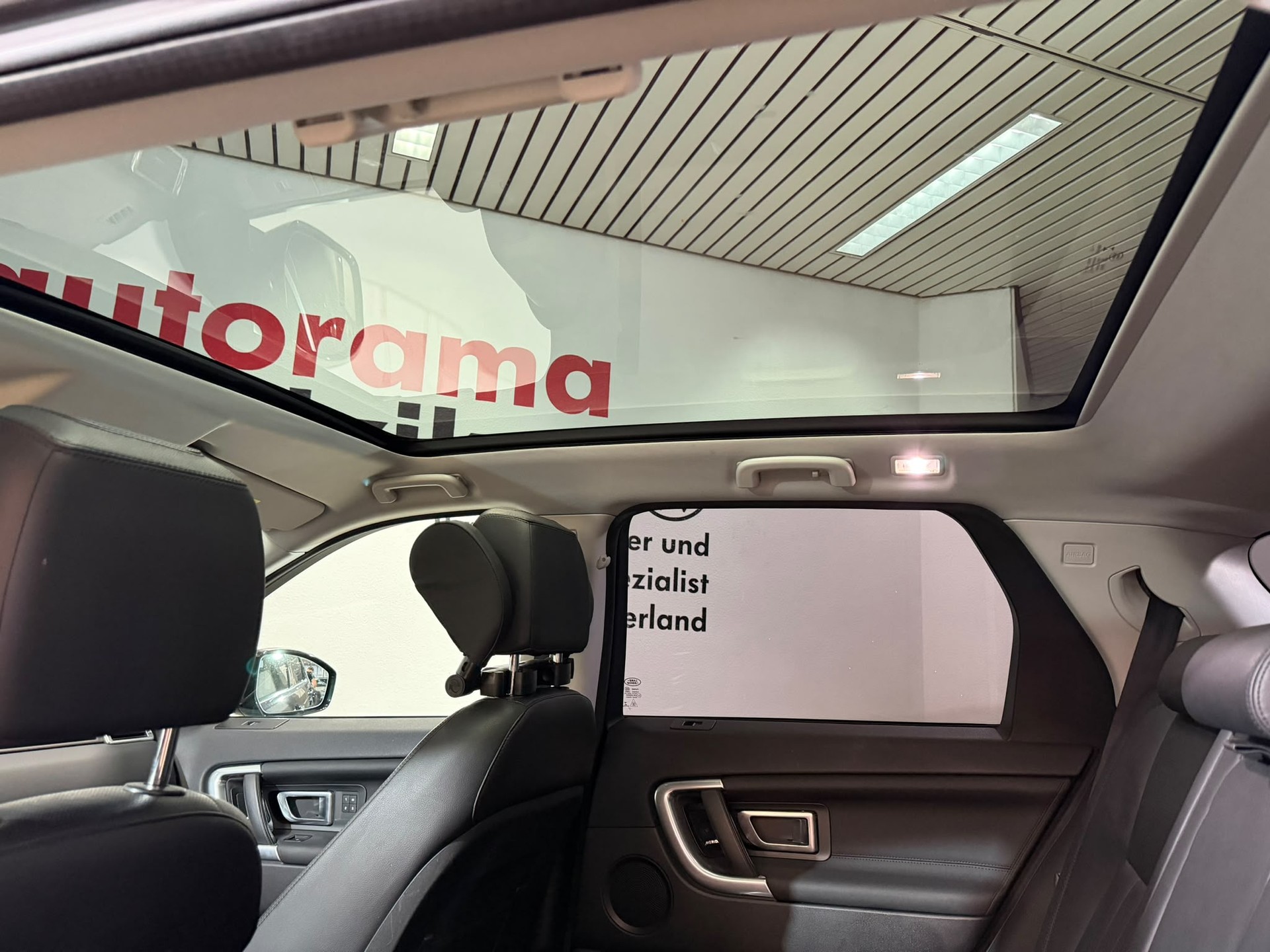 LAND ROVER Discovery Sport 2.0 SD4 HSE AT9-image-10