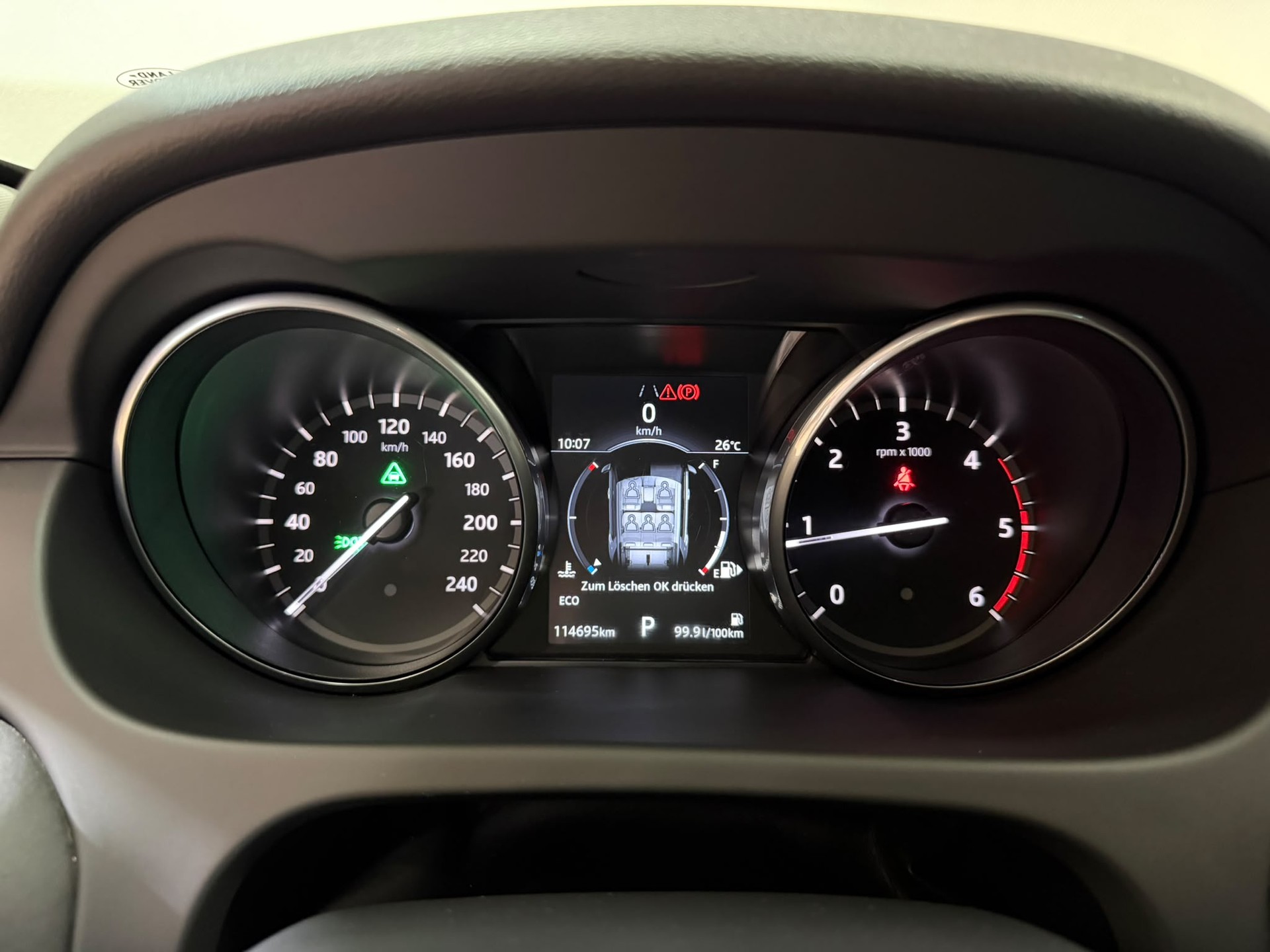 LAND ROVER Discovery Sport 2.0 SD4 HSE AT9-image-11