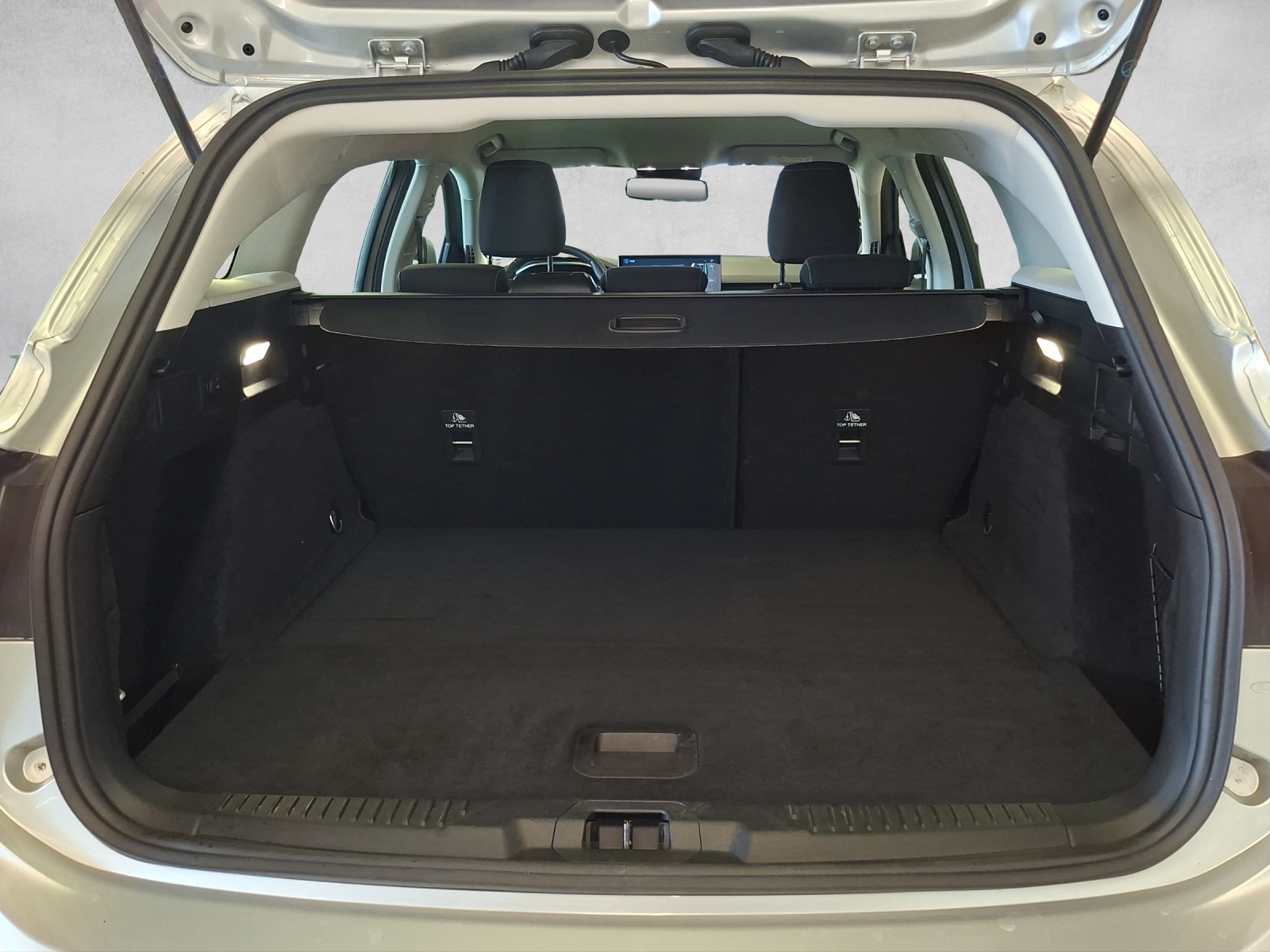 FORD Focus Station Wagon 1.0i EcoB Hybrid 125 Titanium-image-14
