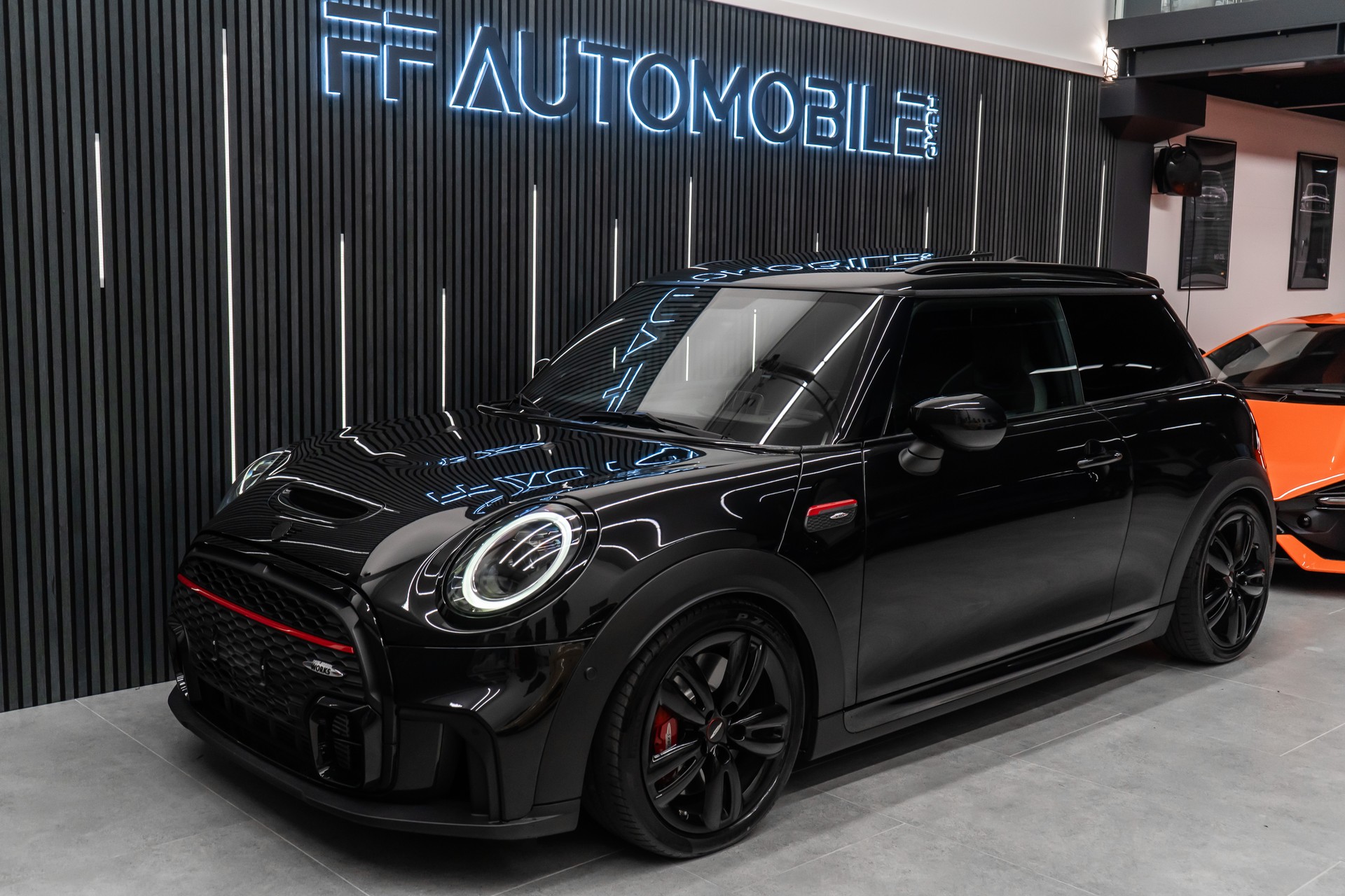MINI Cooper John Cooper Works Steptronic-image-3