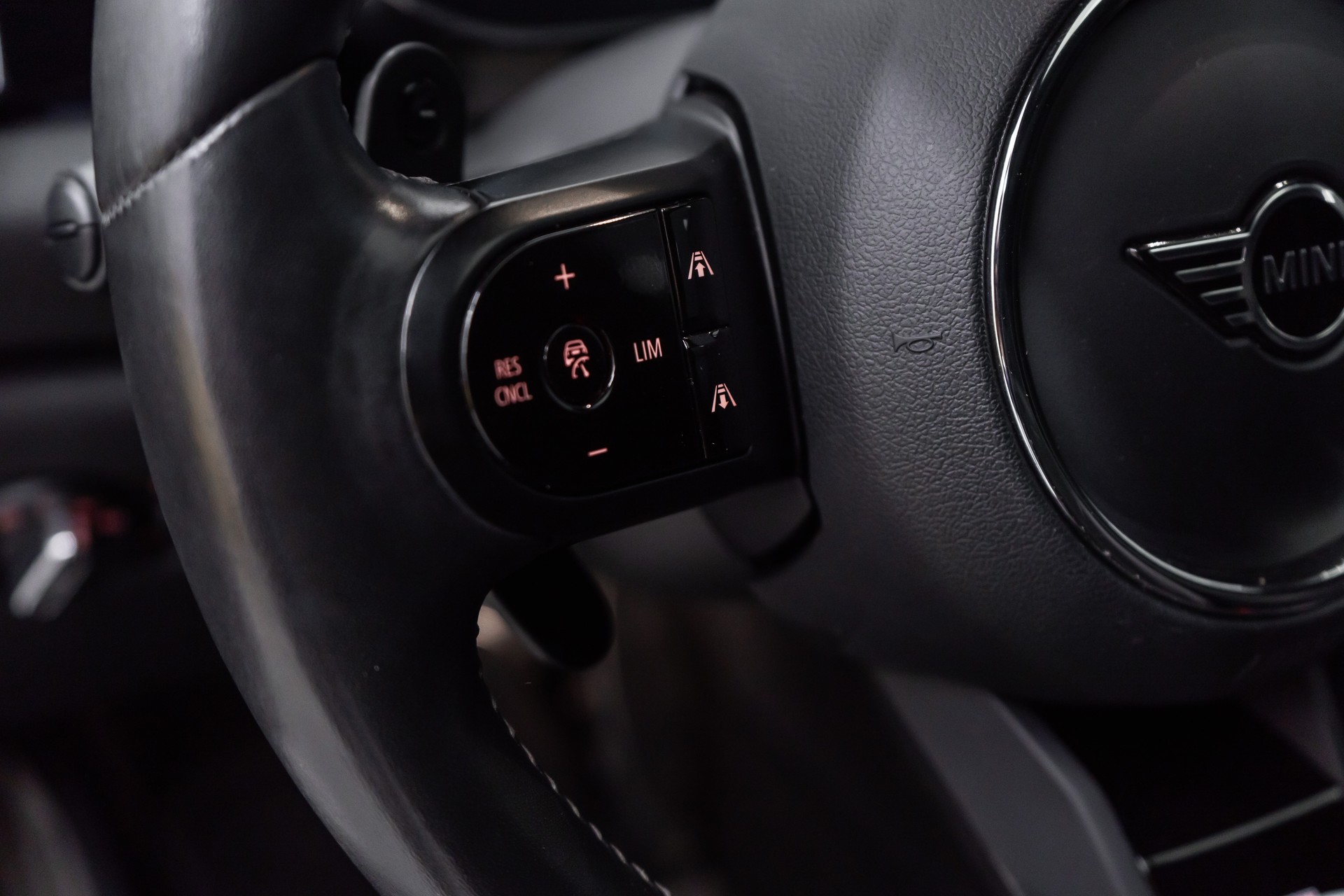 MINI Cooper John Cooper Works Steptronic-image-20