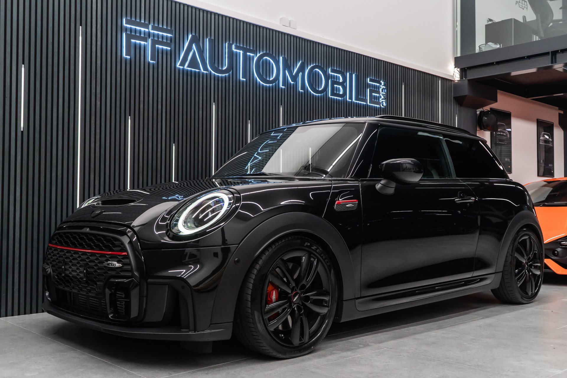 MINI Cooper John Cooper Works Steptronic-image-2
