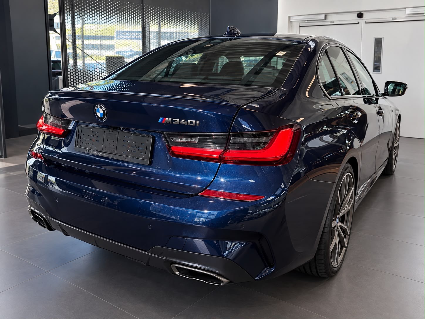 BMW M340i xDrive-image-1