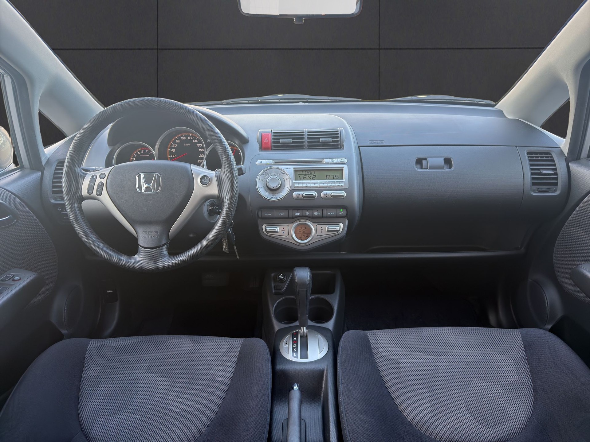 HONDA Jazz 1.4i LS Formula 1 CVT-image-9
