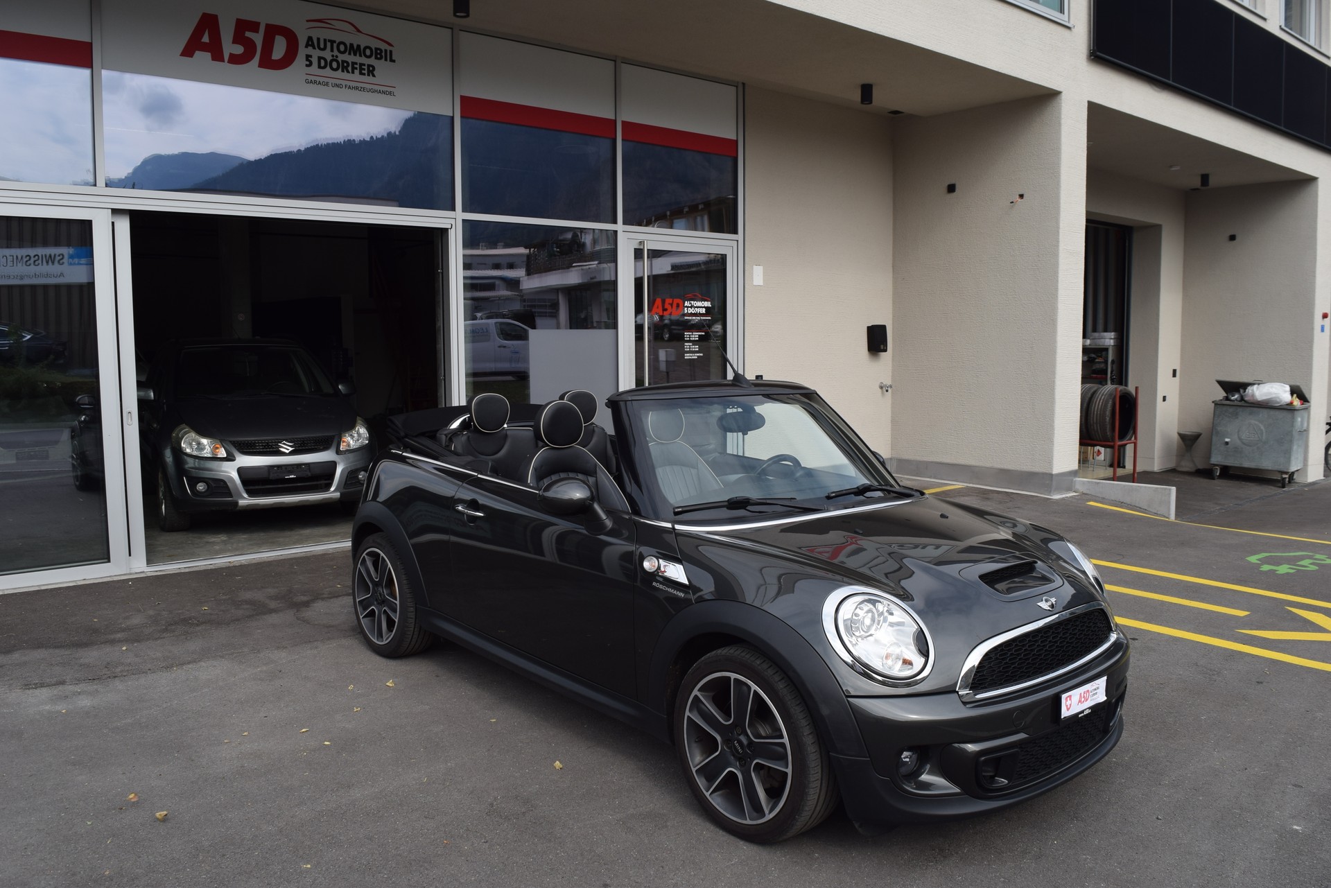MINI Cooper S Cabriolet-image-11