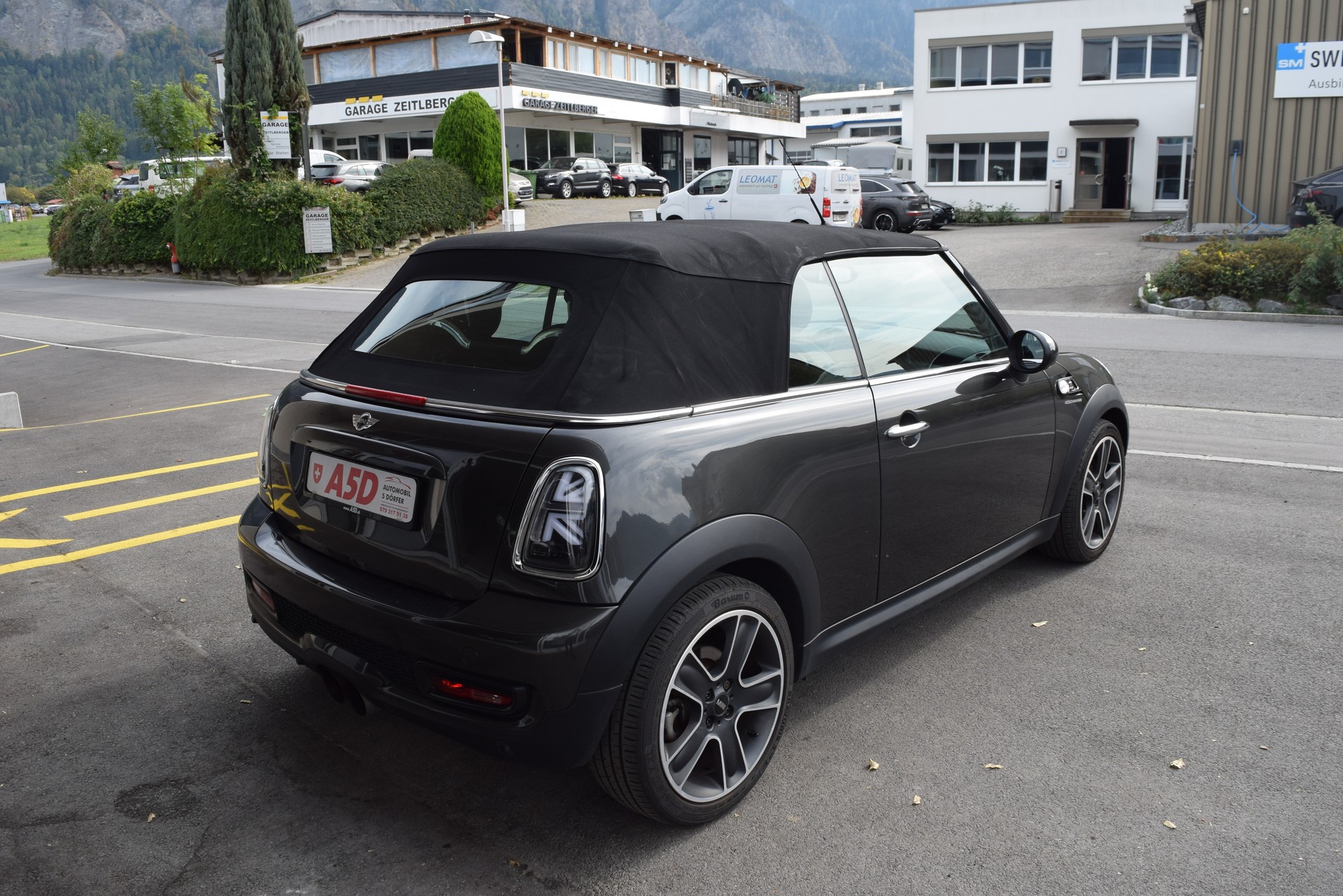 MINI Cooper S Cabriolet-image-6