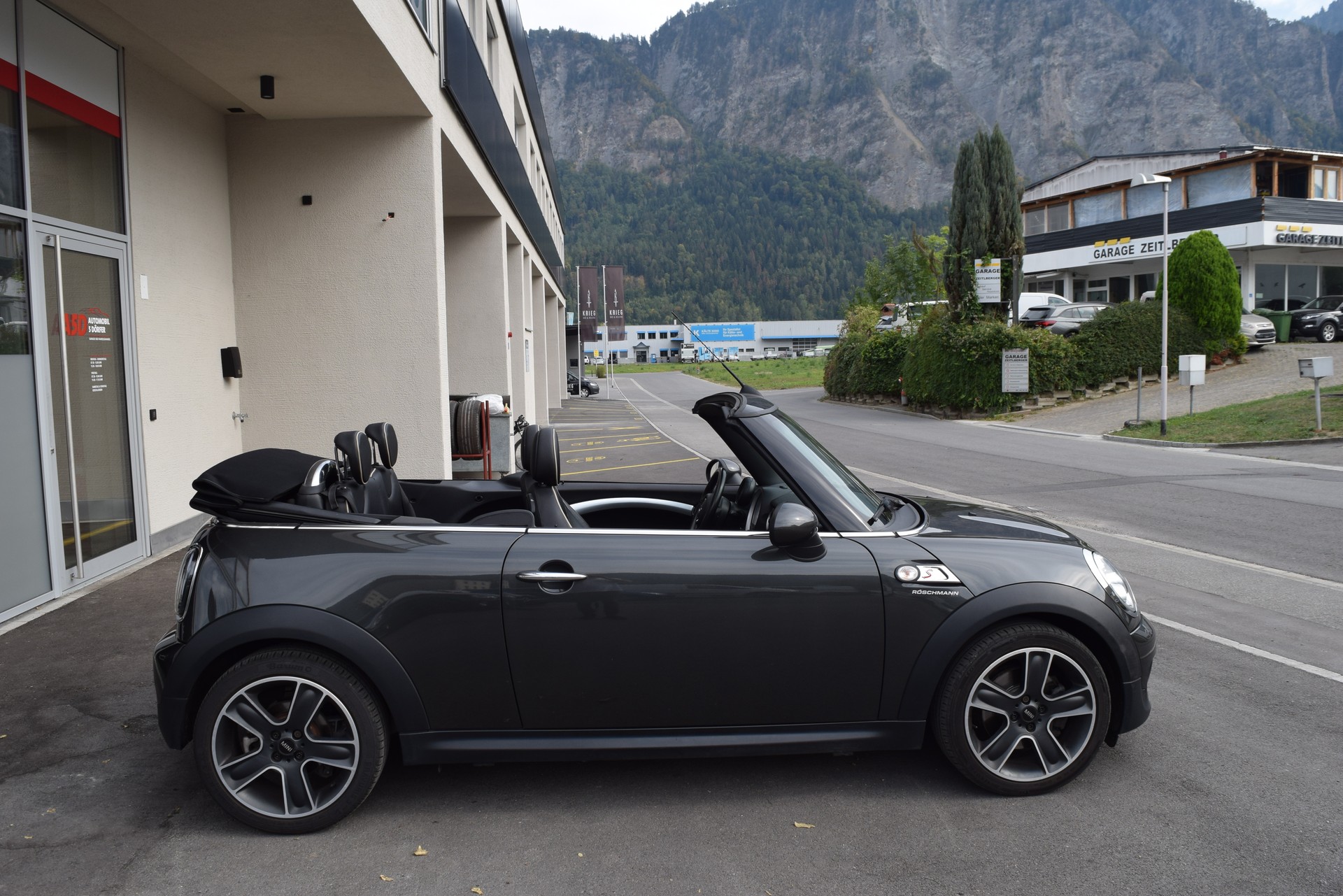 MINI Cooper S Cabriolet-image-15