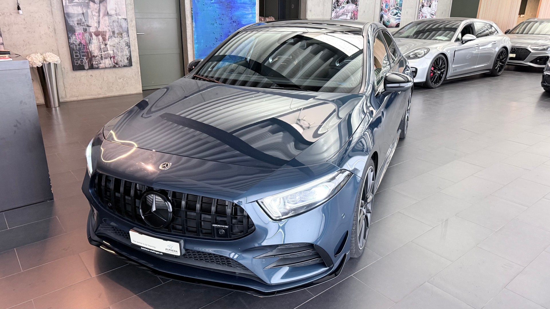 MERCEDES-BENZ A 35 AMG 4matic Limousine-image-6