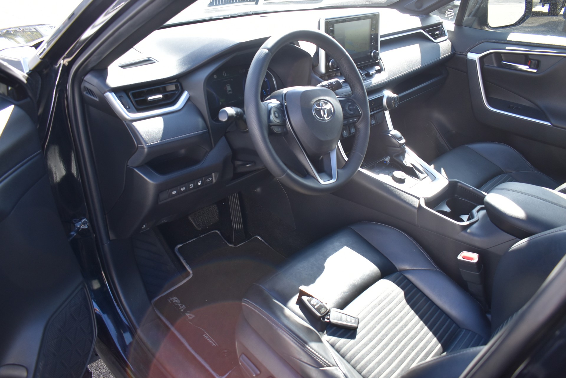 TOYOTA RAV-4 2.5 HSD Trend e-CVT 4WD-image-2