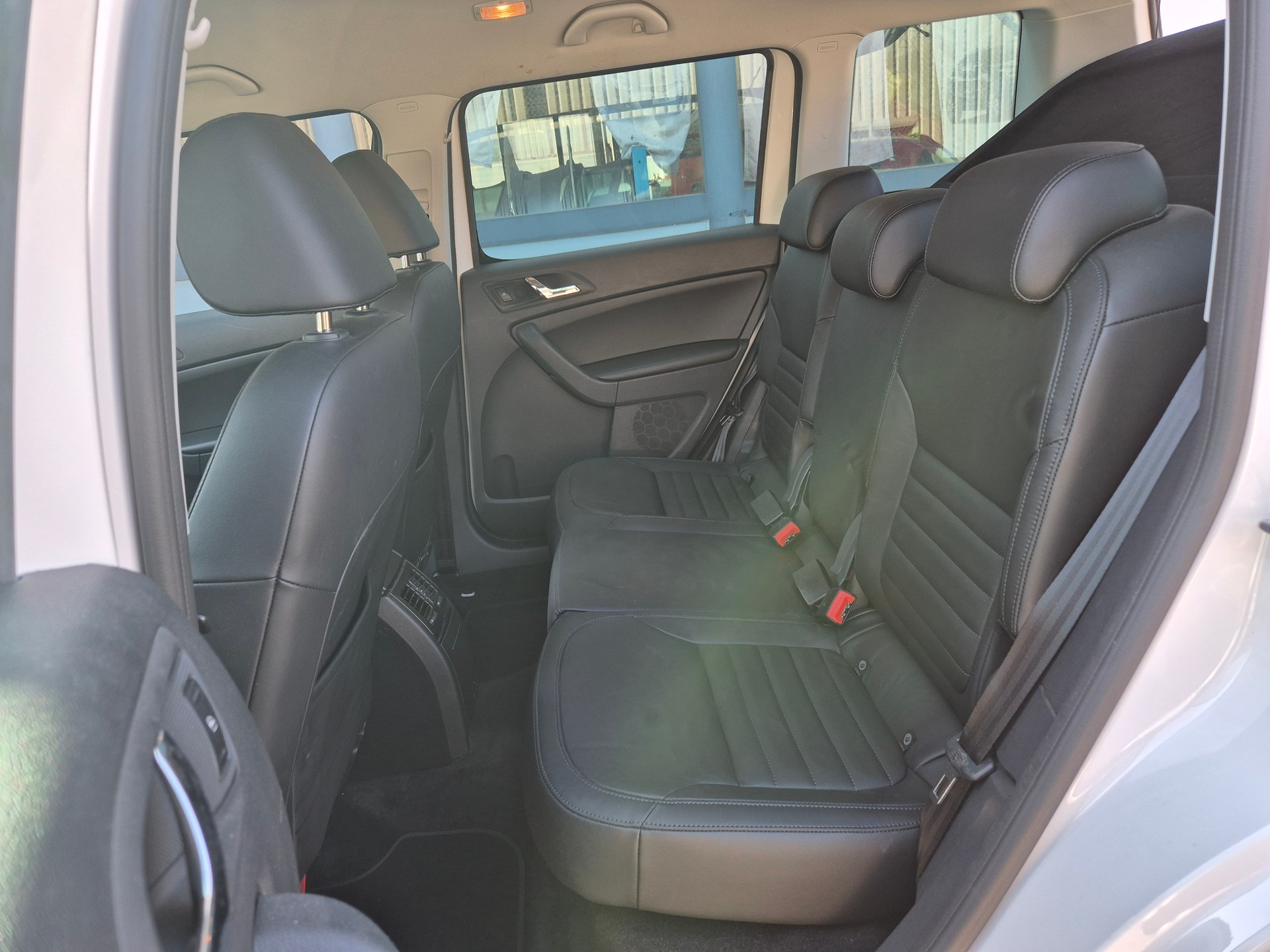 SKODA Yeti 1.4 TSI Style 4x4 DSG-image-8