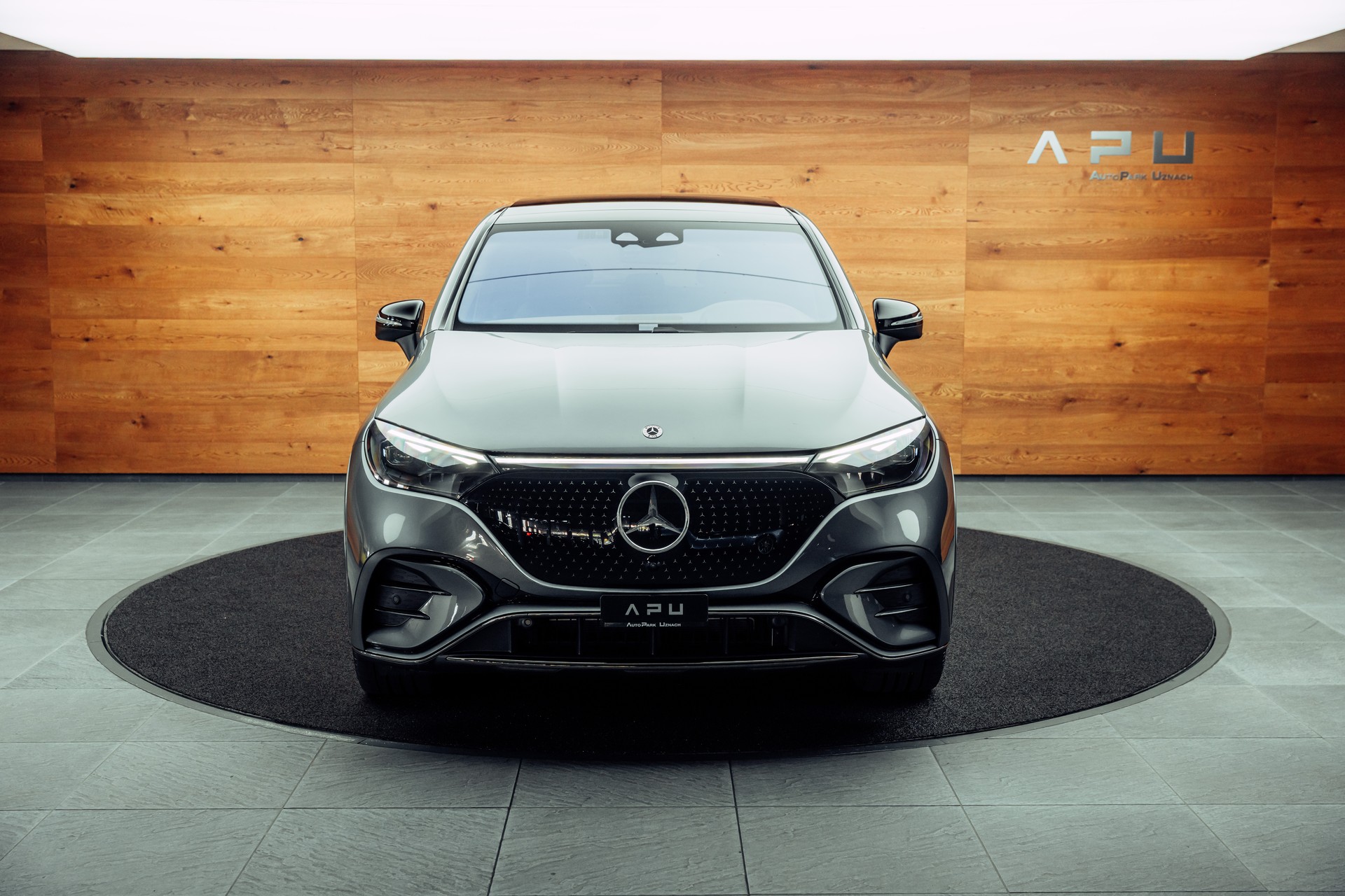 MERCEDES-BENZ EQE 500 4 Matic Executive Edition-image-19
