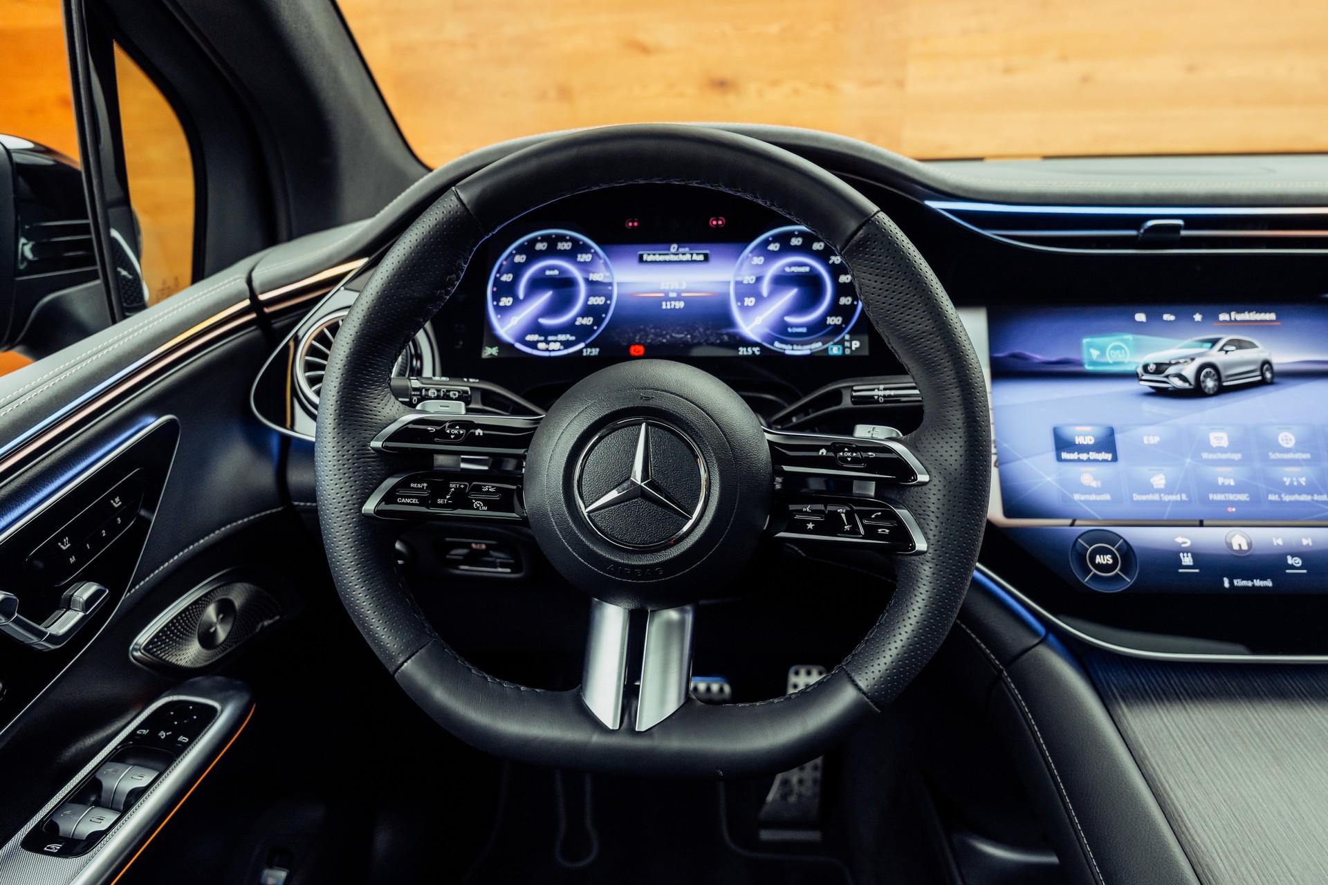 MERCEDES-BENZ EQE 500 4 Matic Executive Edition-image-13