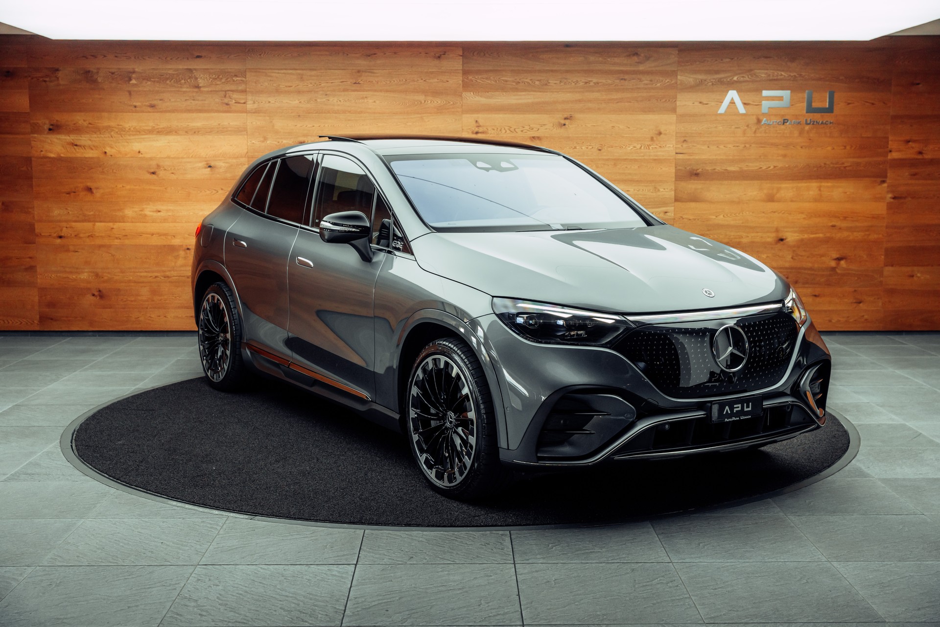 MERCEDES-BENZ EQE 500 4 Matic Executive Edition-image-0