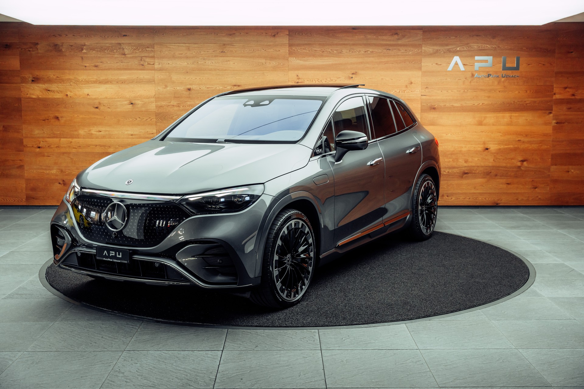 MERCEDES-BENZ EQE 500 4 Matic Executive Edition-image-3