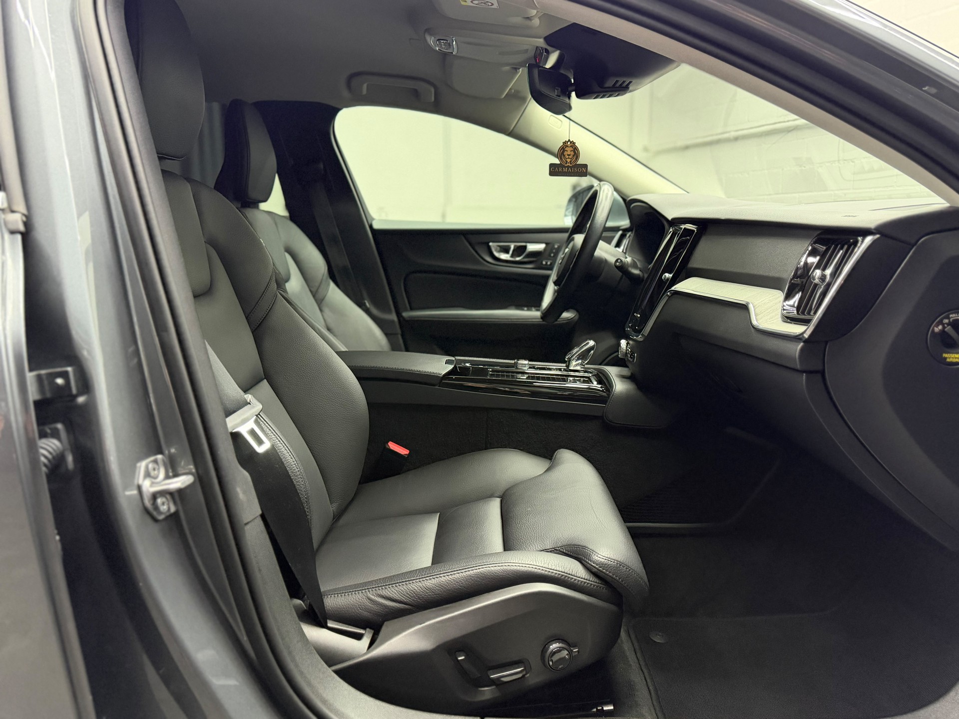 VOLVO V60 T6 eAWD Twin Engine Inscription Geartronic | CH-Auto | Gratis-Service | 360° Kamera | Harman/Kardon | Anhängerkupplung 2T-image-26