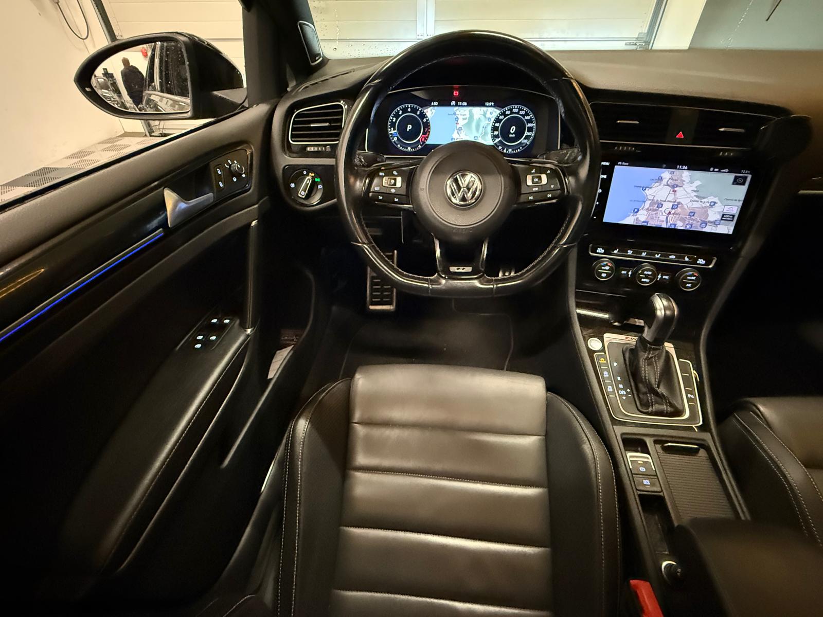VW Golf 2.0 TSI R 4Motion DSG-image-17
