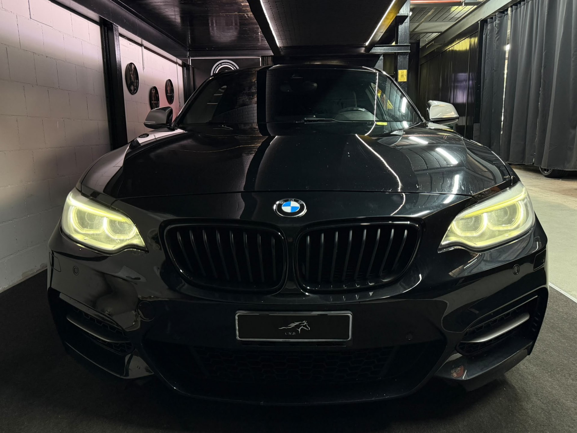 BMW M235i Steptronic-image-4