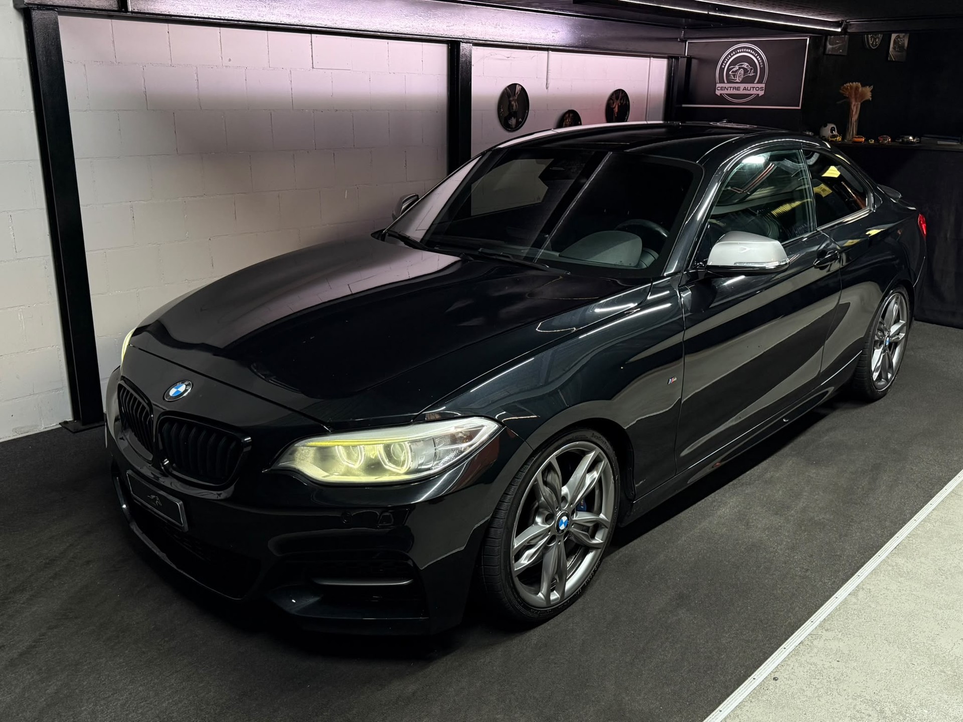 BMW M235i Steptronic-image-1